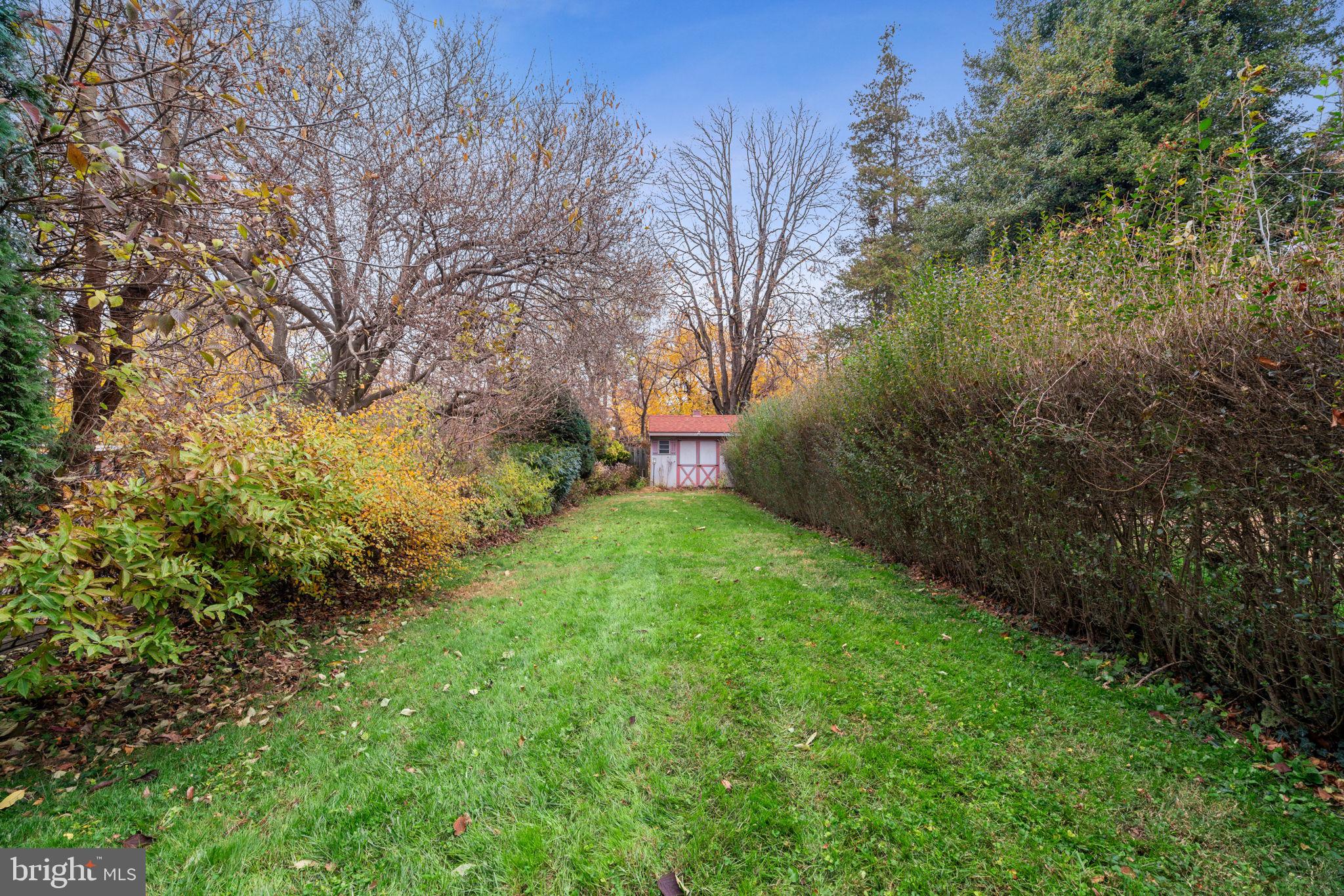 ROXBOROUGH - Residential