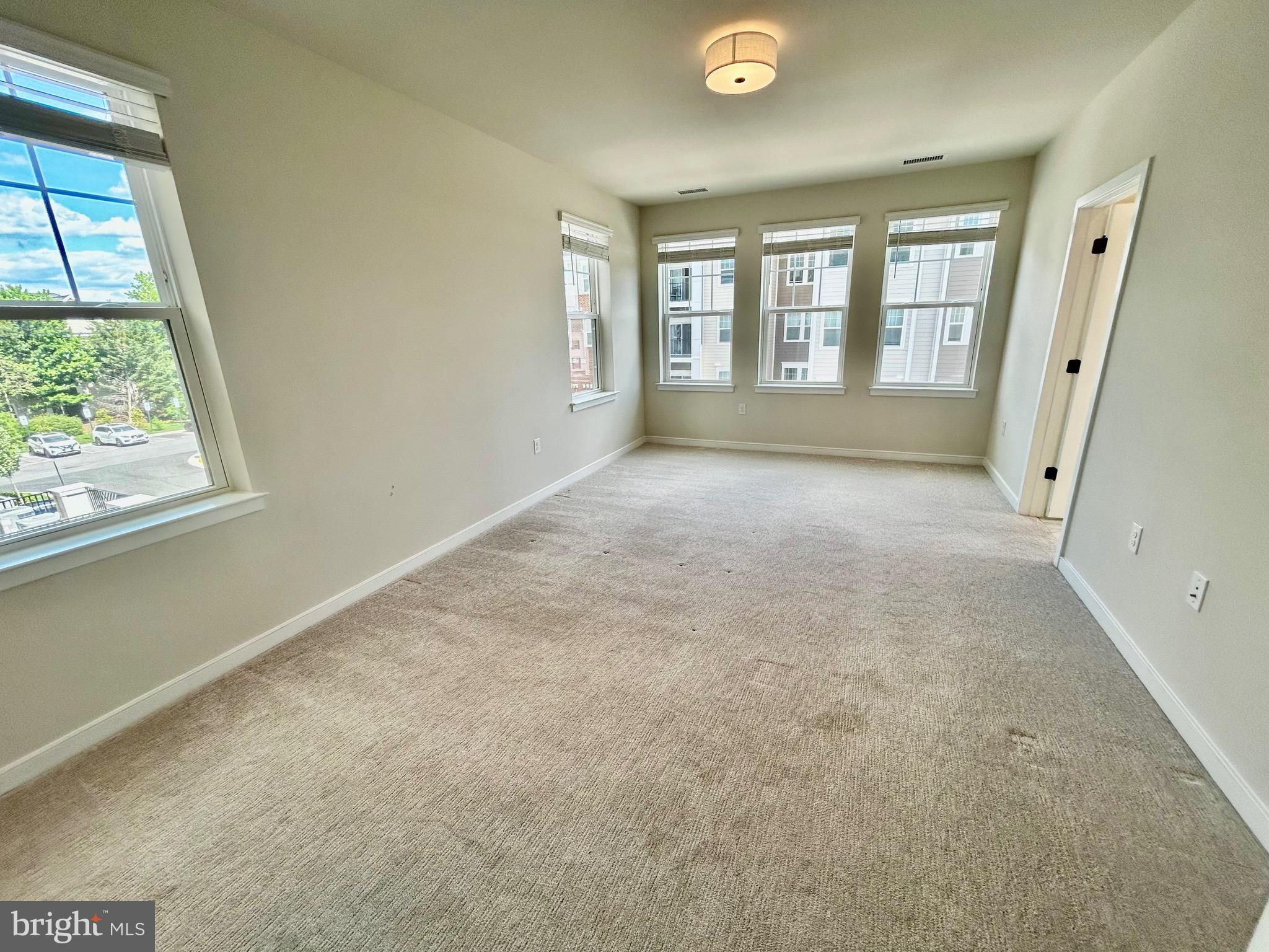 GATHERINGS AT POTOMAC STATION - Residential
