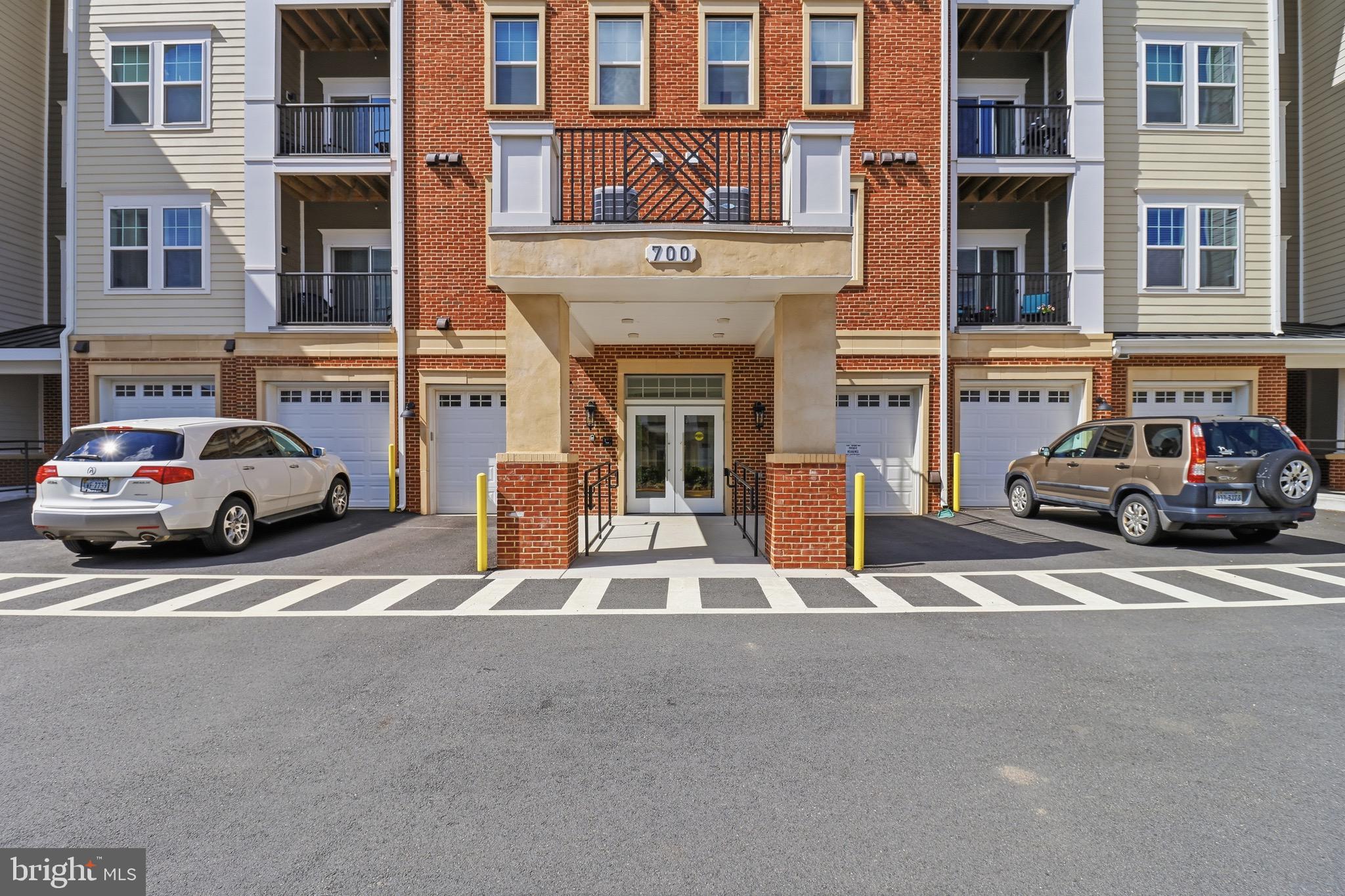 GATHERINGS AT POTOMAC STATION - Residential
