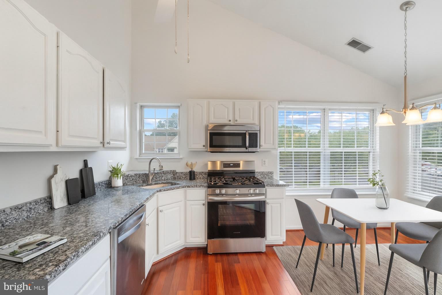 TAYLOR RIDGE - Residential
