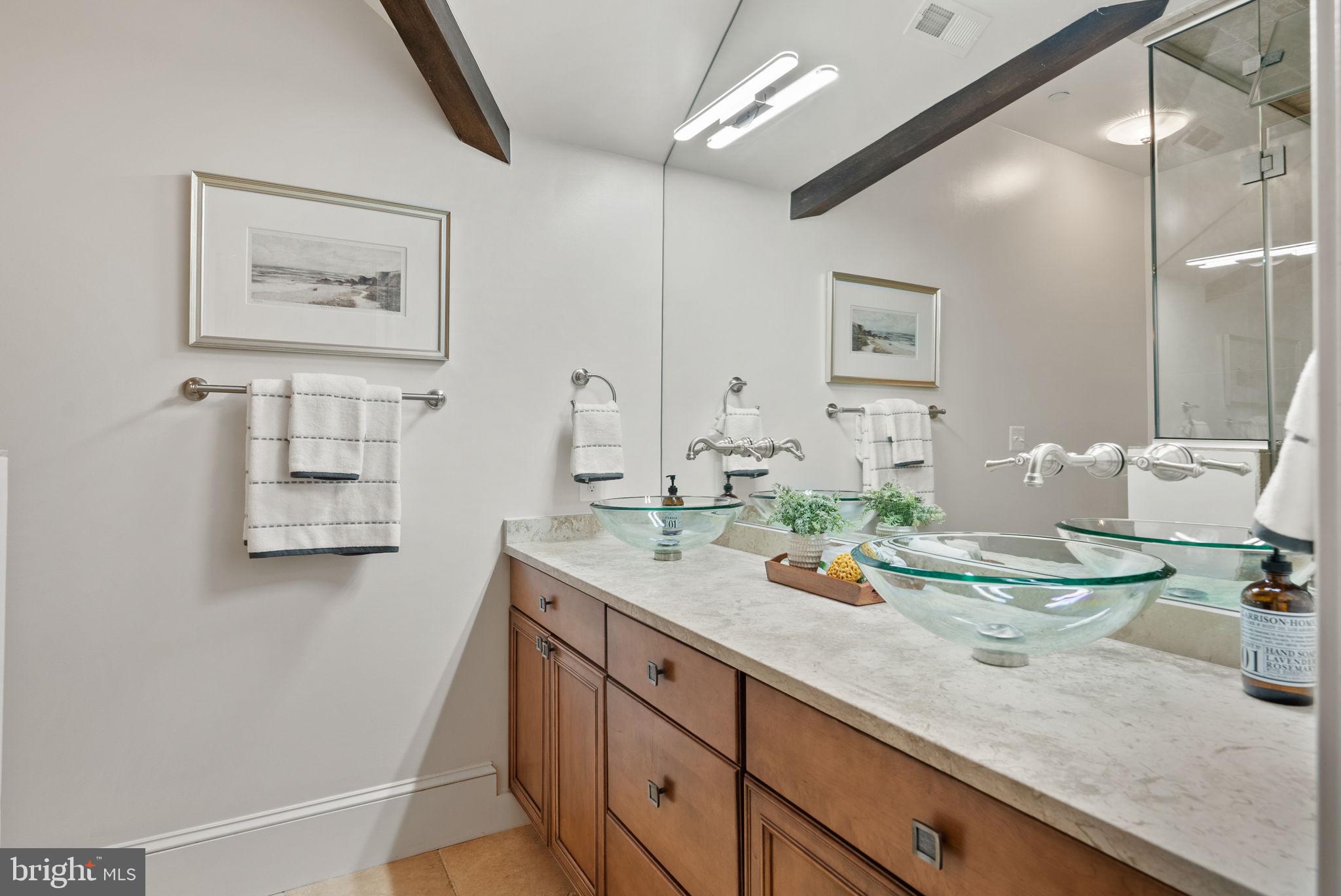 GENERAL WASHINGTON CLUB - Residential