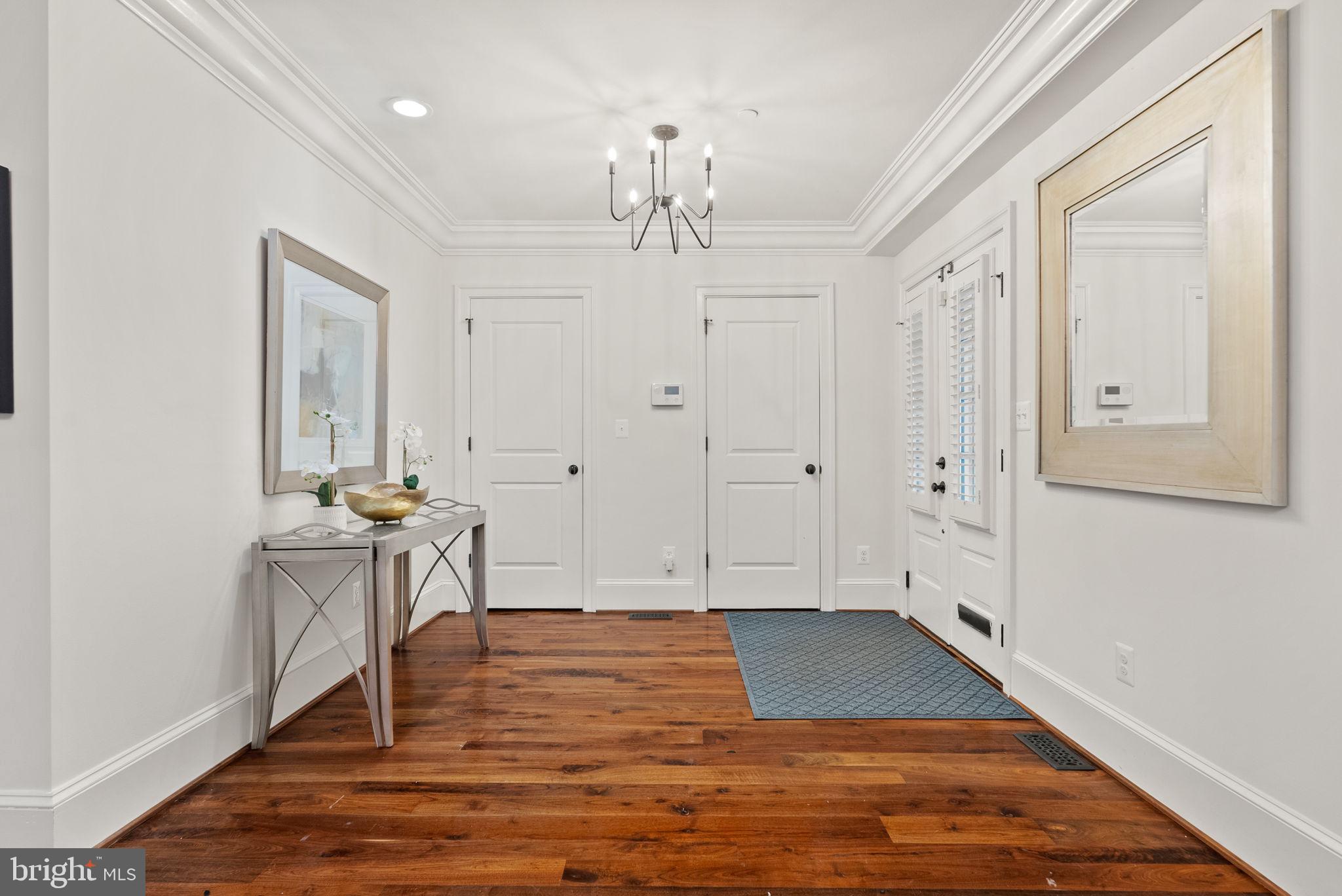 GENERAL WASHINGTON CLUB - Residential