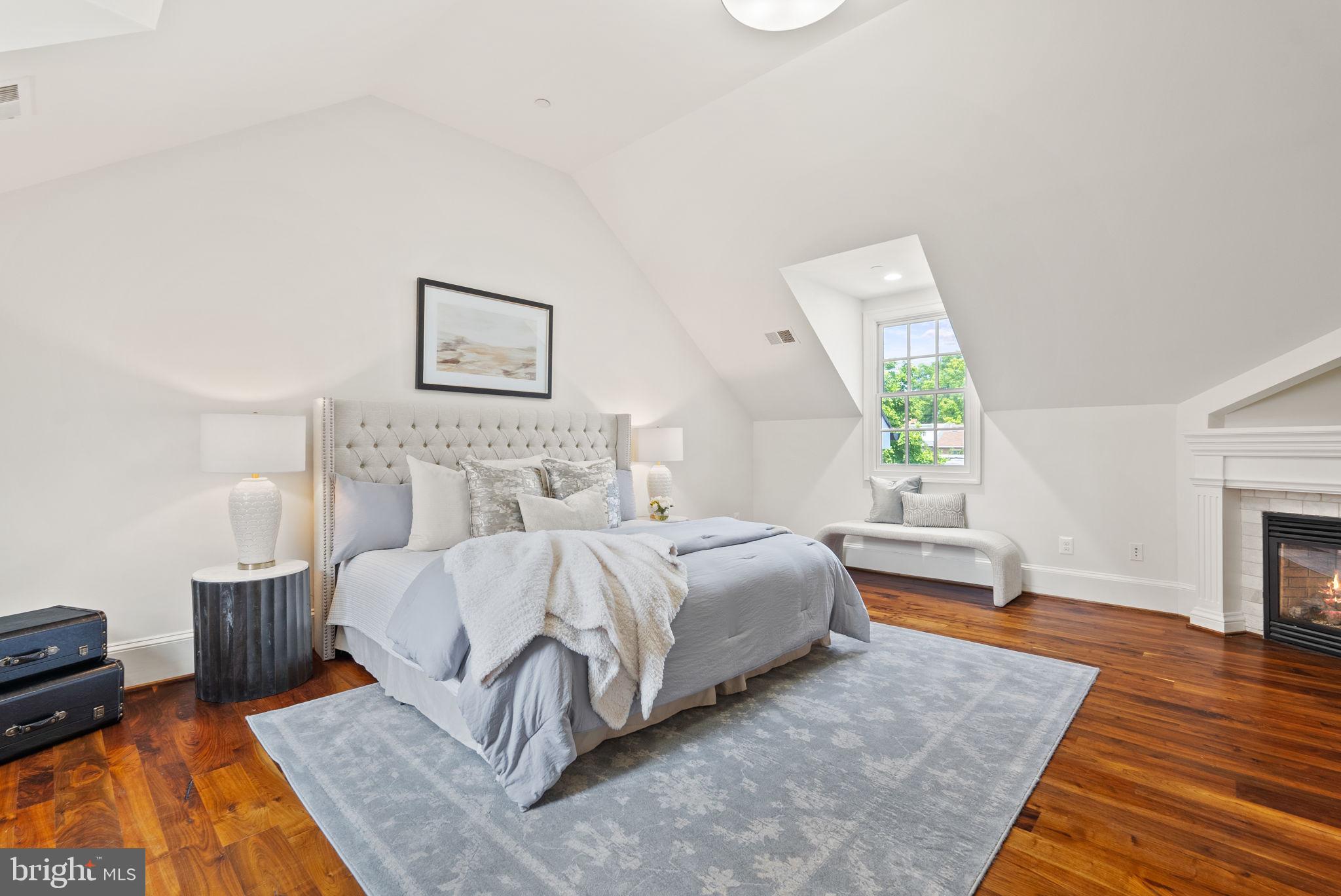 GENERAL WASHINGTON CLUB - Residential