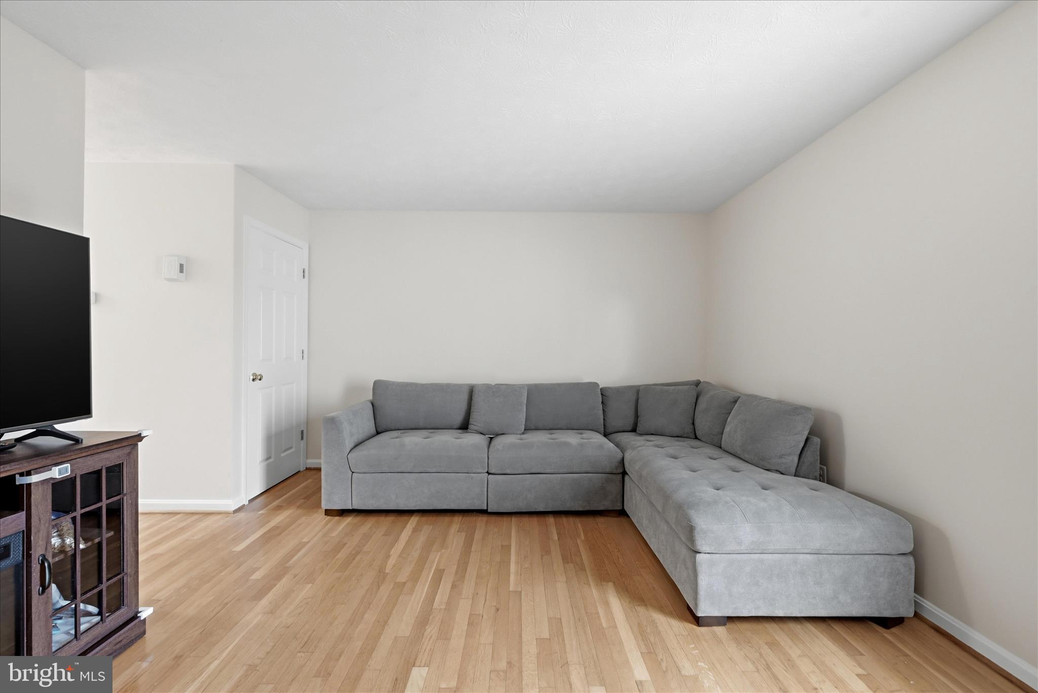 LAKEVIEW TOWNHOUSES - Residential