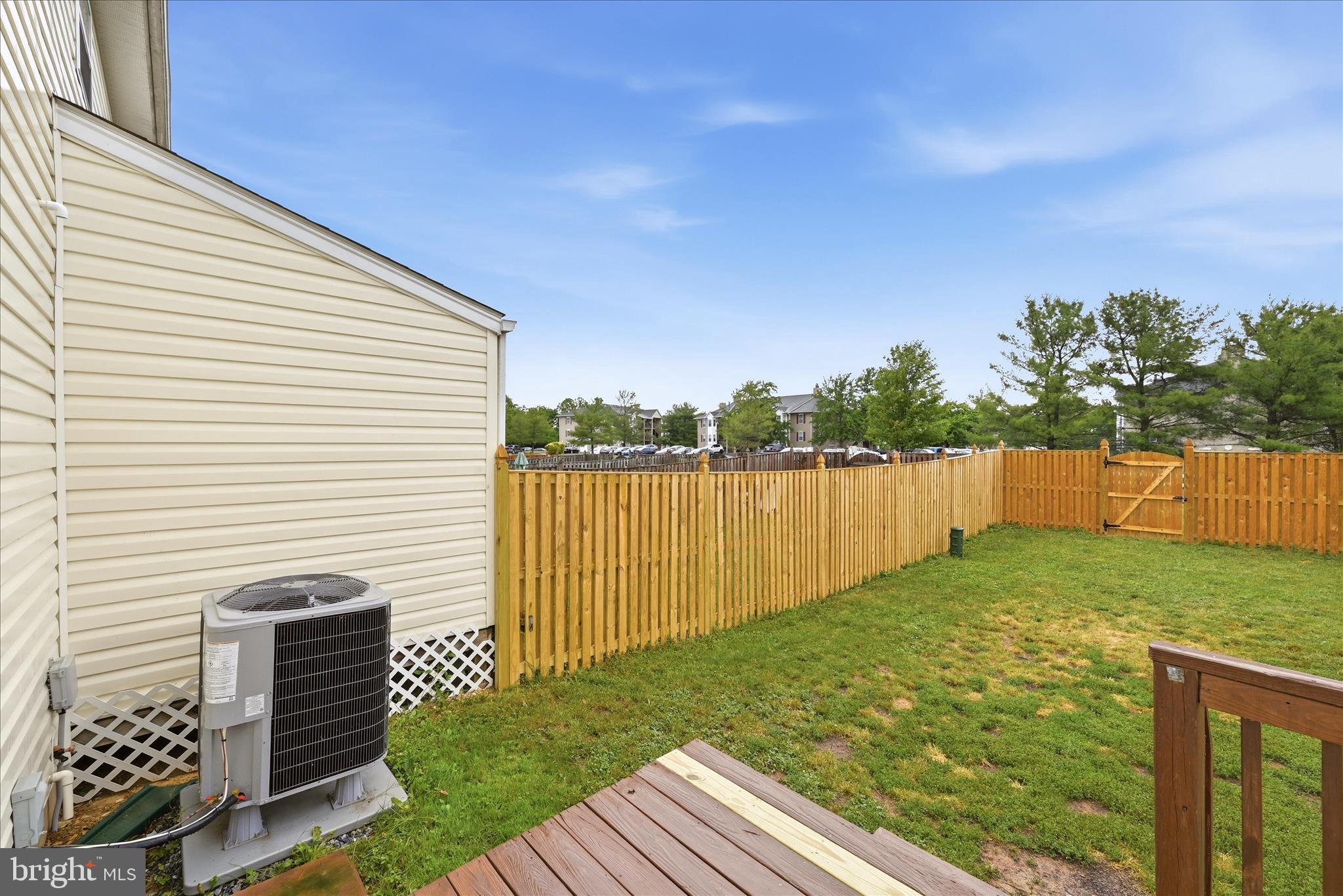LAKEVIEW TOWNHOUSES - Residential