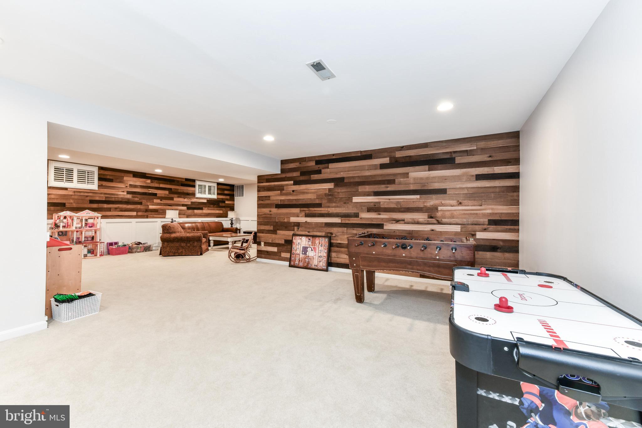 ASHBURN FARM - Residential