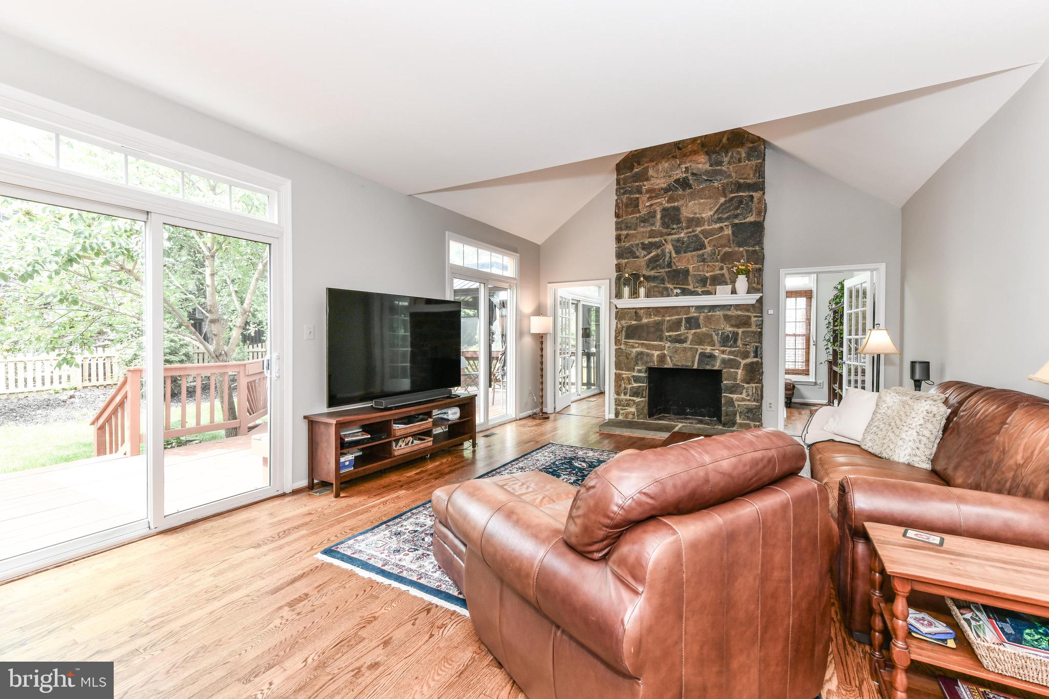 ASHBURN FARM - Residential