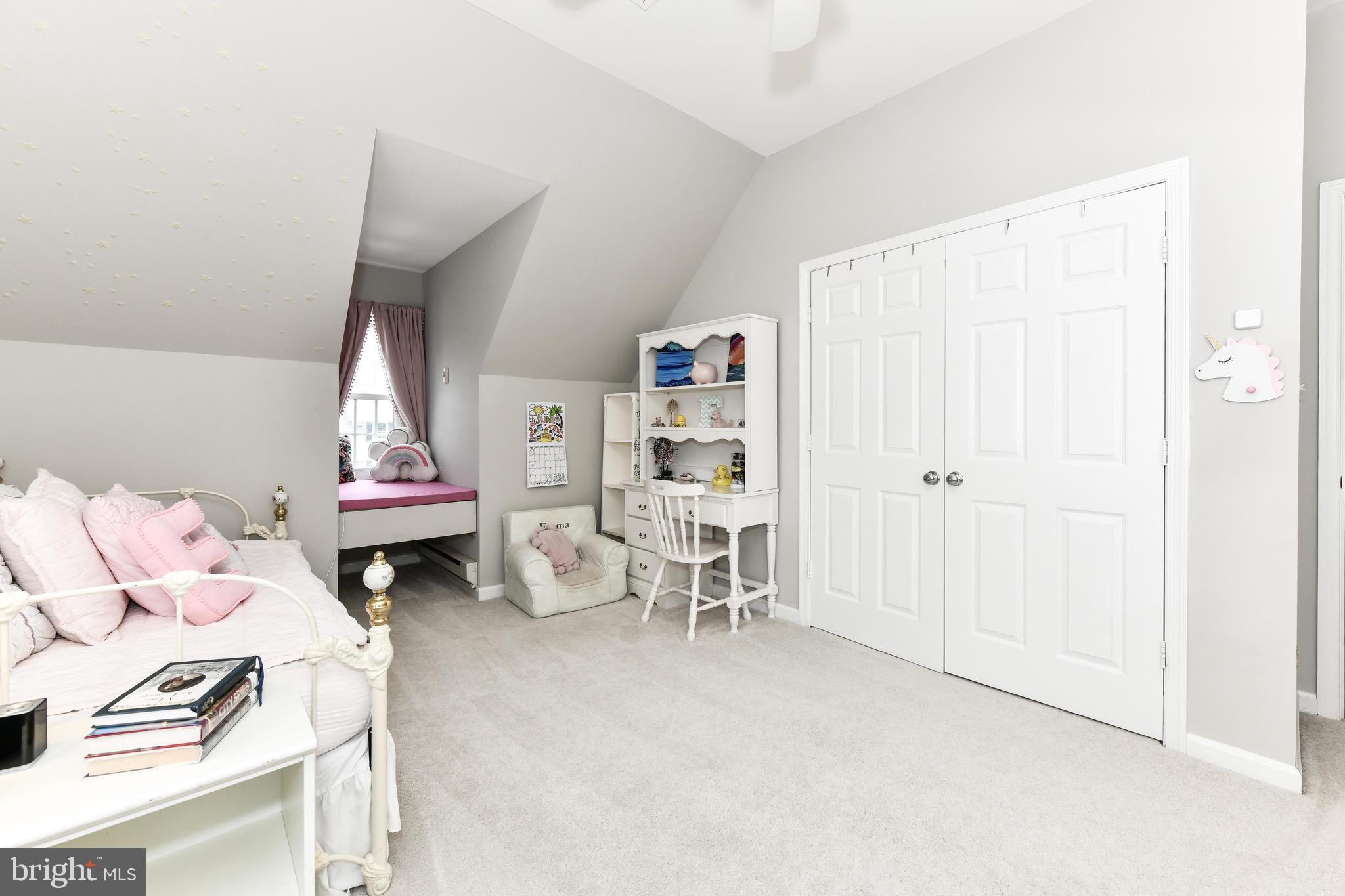 ASHBURN FARM - Residential