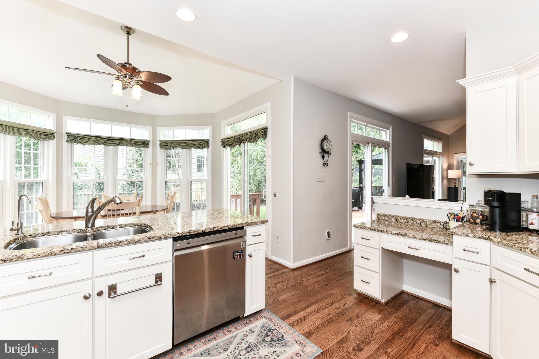 ASHBURN FARM - Residential