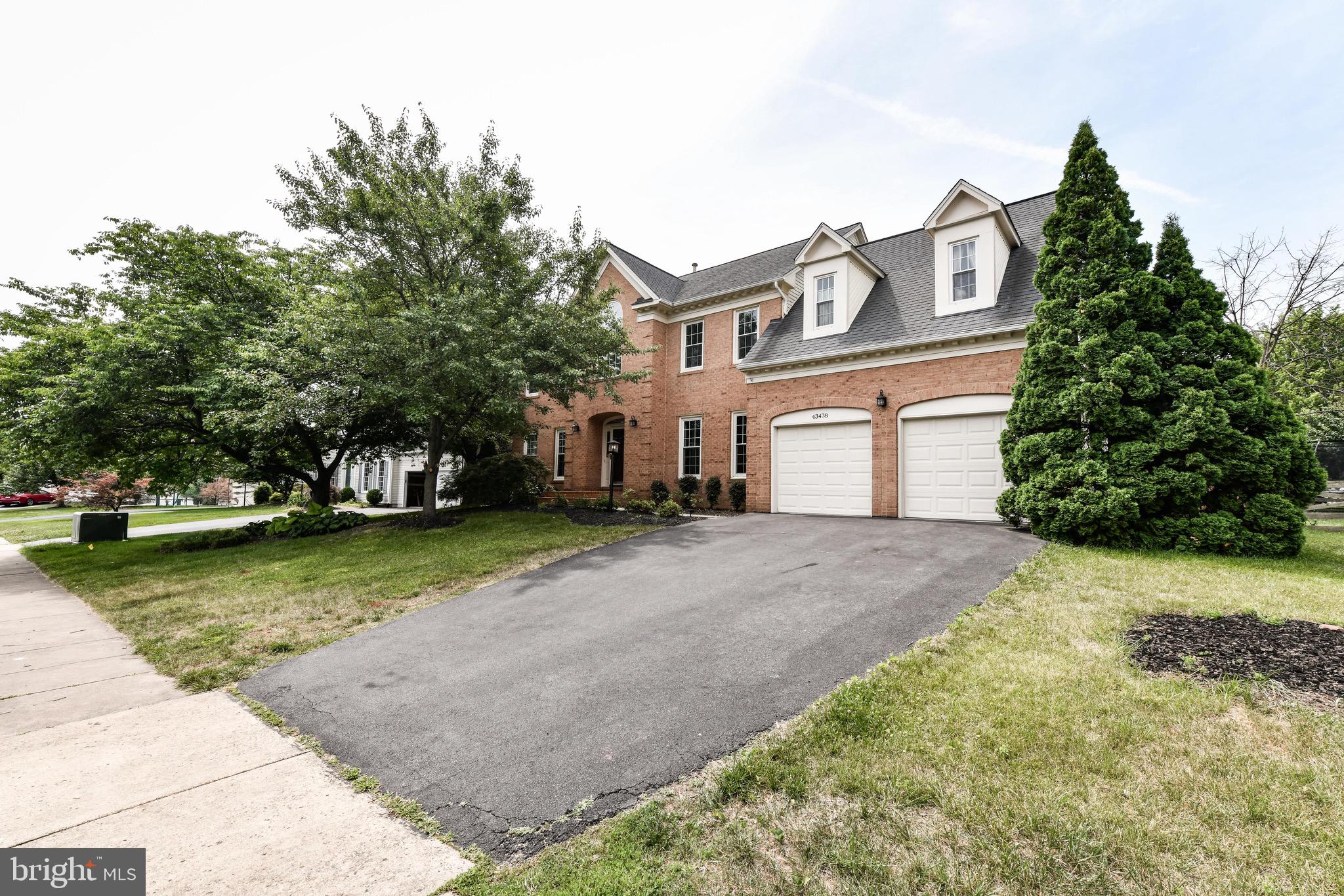 ASHBURN FARM - Residential