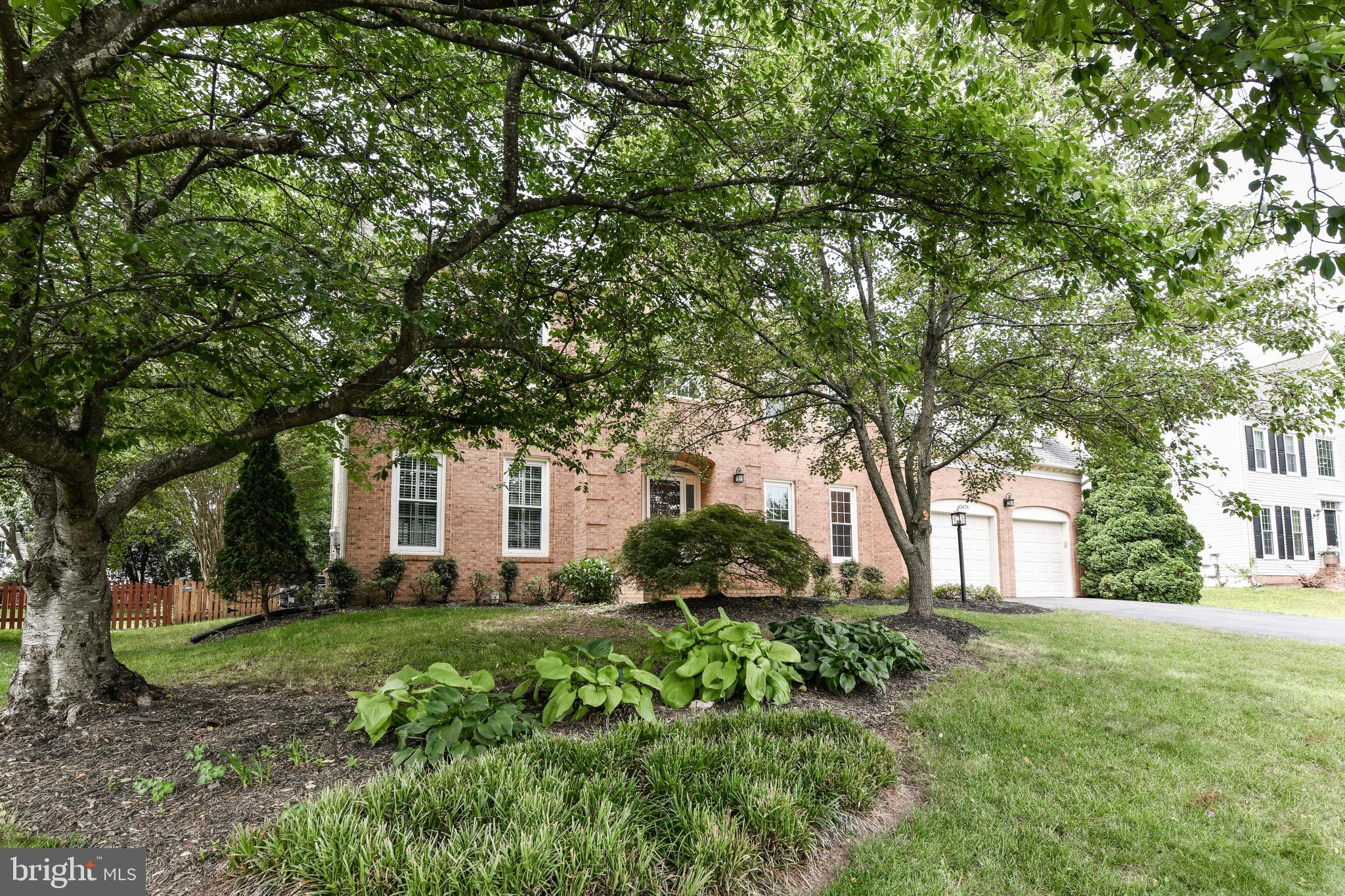 ASHBURN FARM - Residential