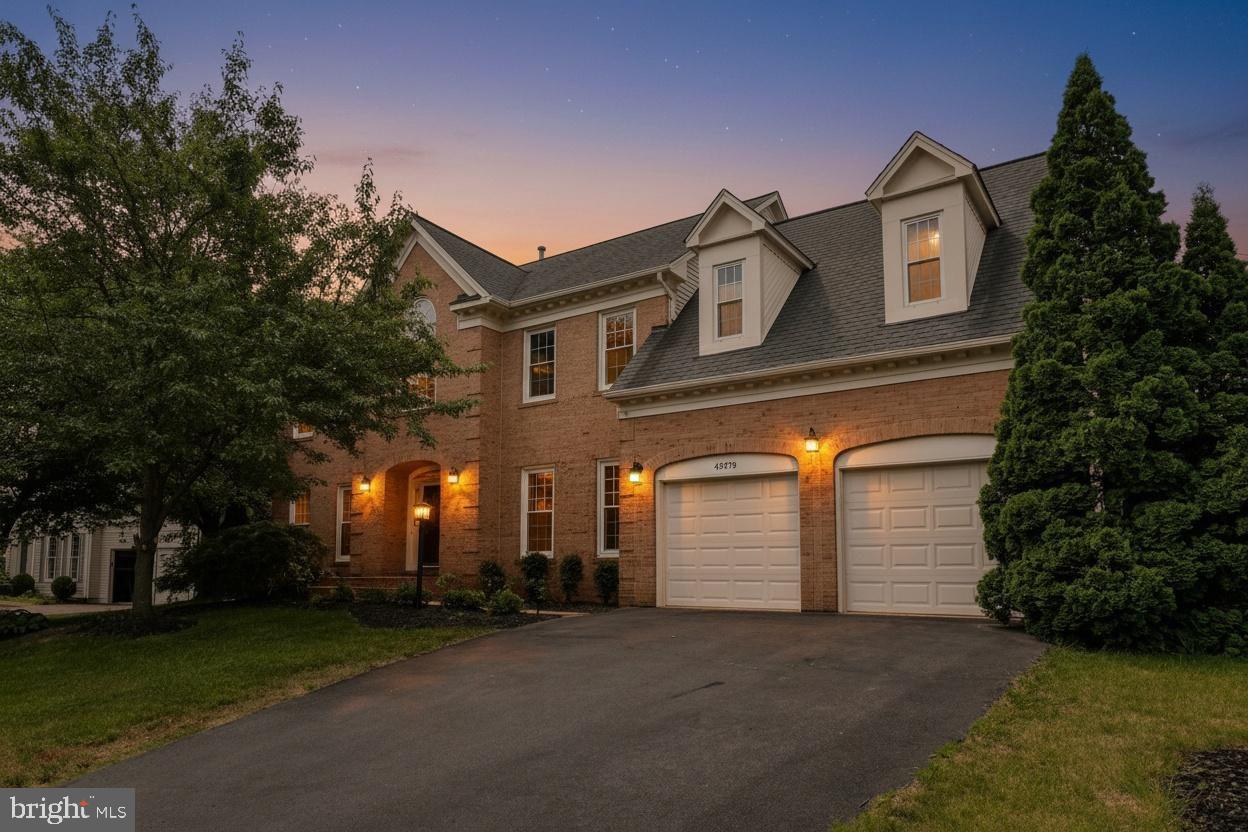 ASHBURN FARM - Residential