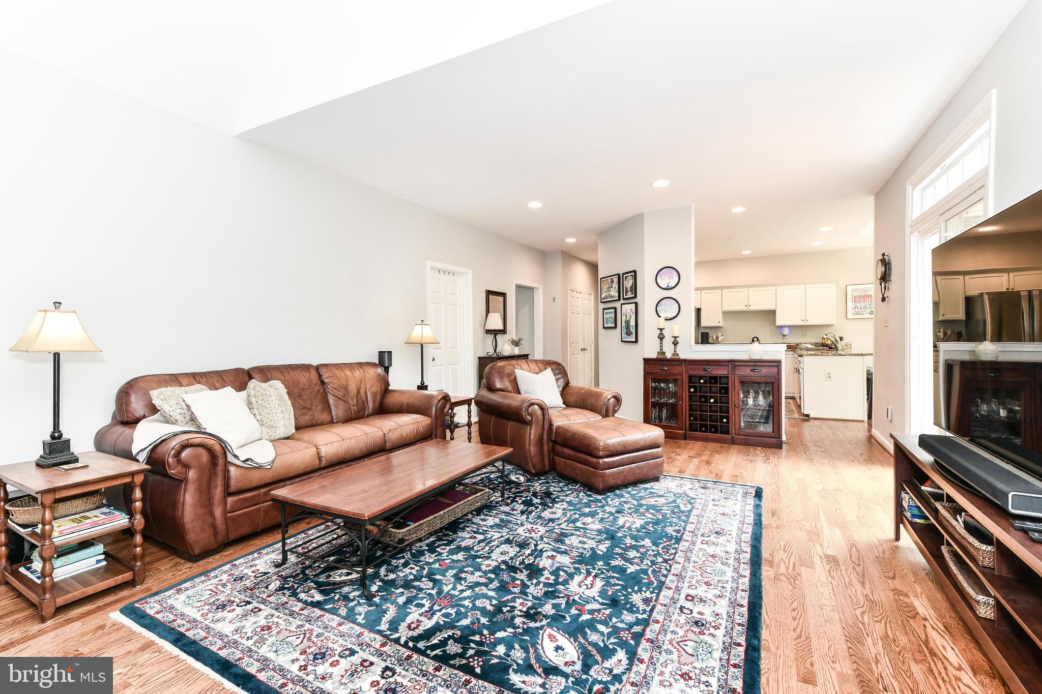 ASHBURN FARM - Residential