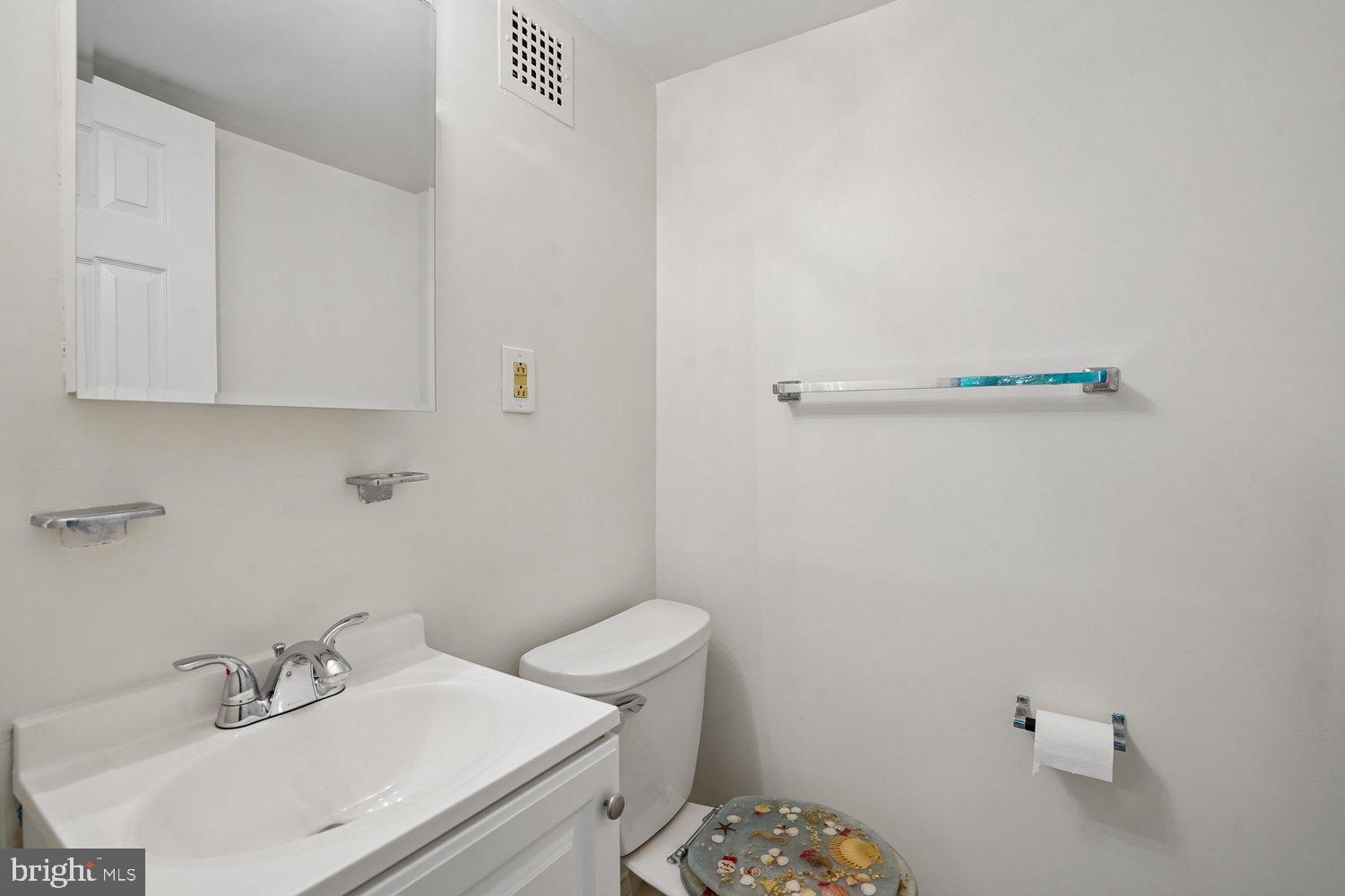 IVYMOUNT COURT - Residential