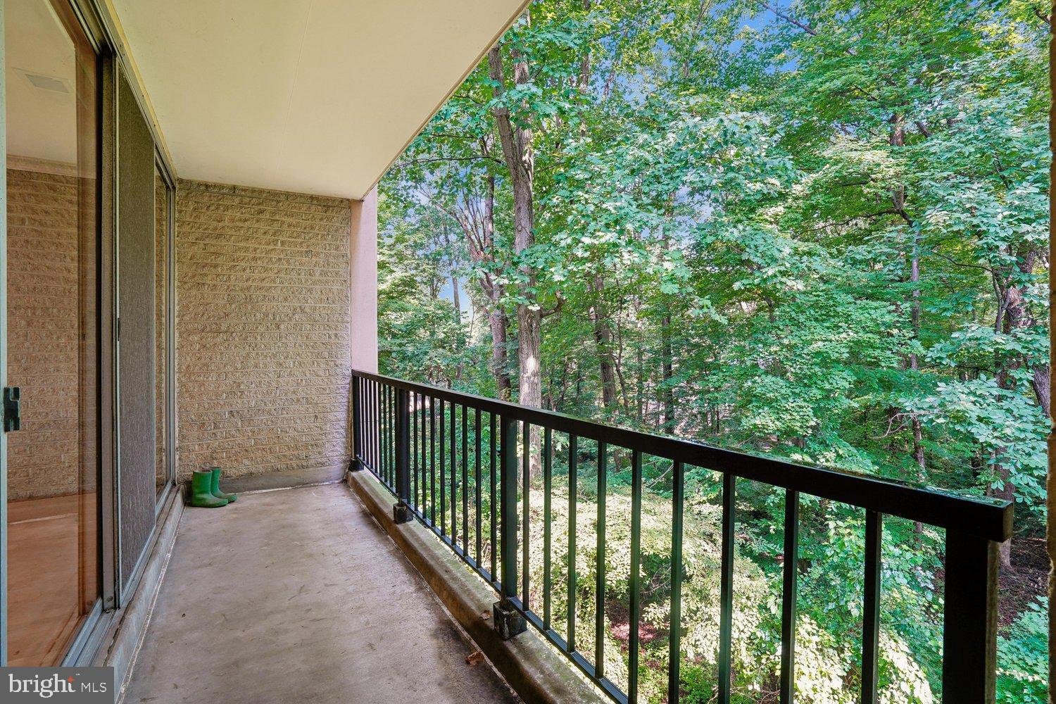 IVYMOUNT COURT - Residential
