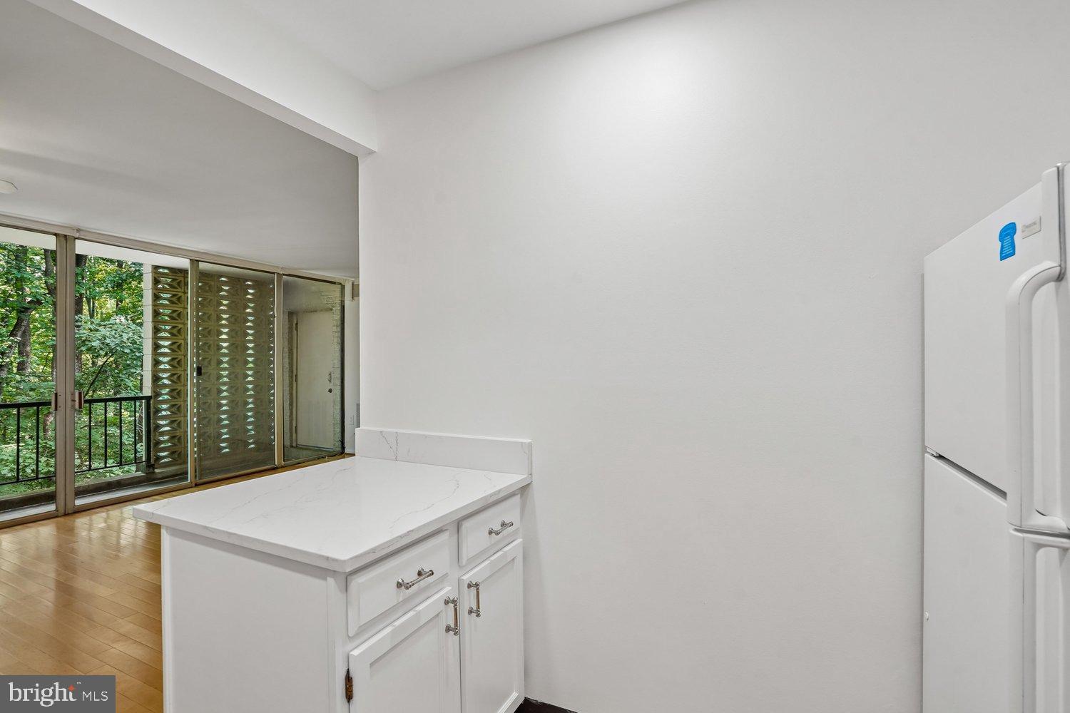 IVYMOUNT COURT - Residential