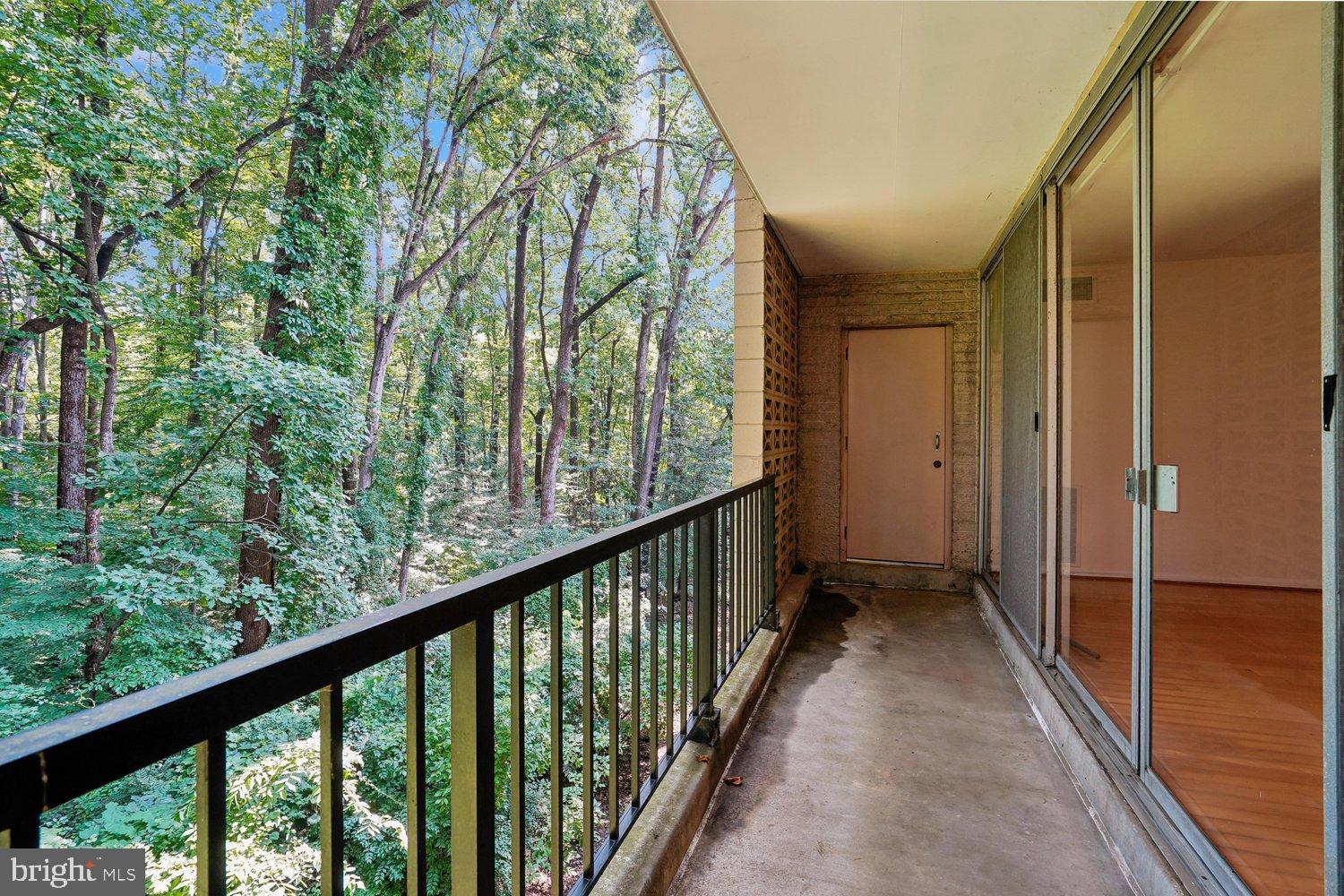 IVYMOUNT COURT - Residential