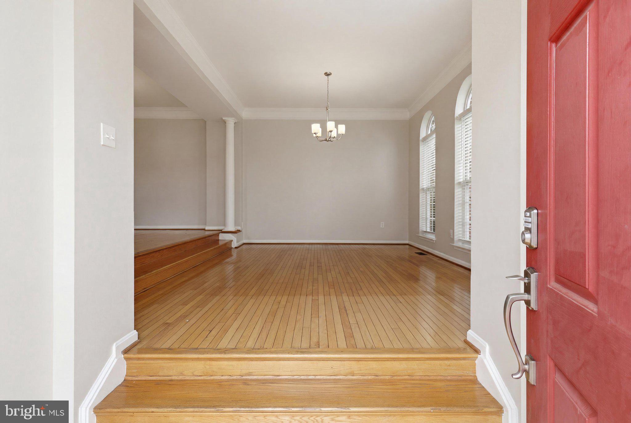 SQUIRREL HILL - Residential