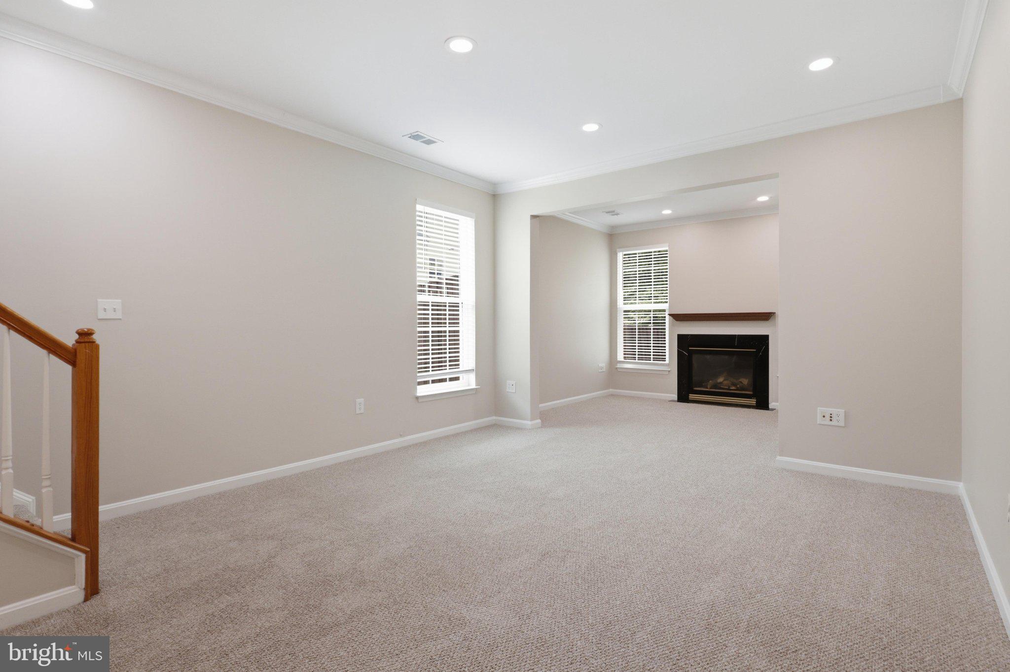 SQUIRREL HILL - Residential