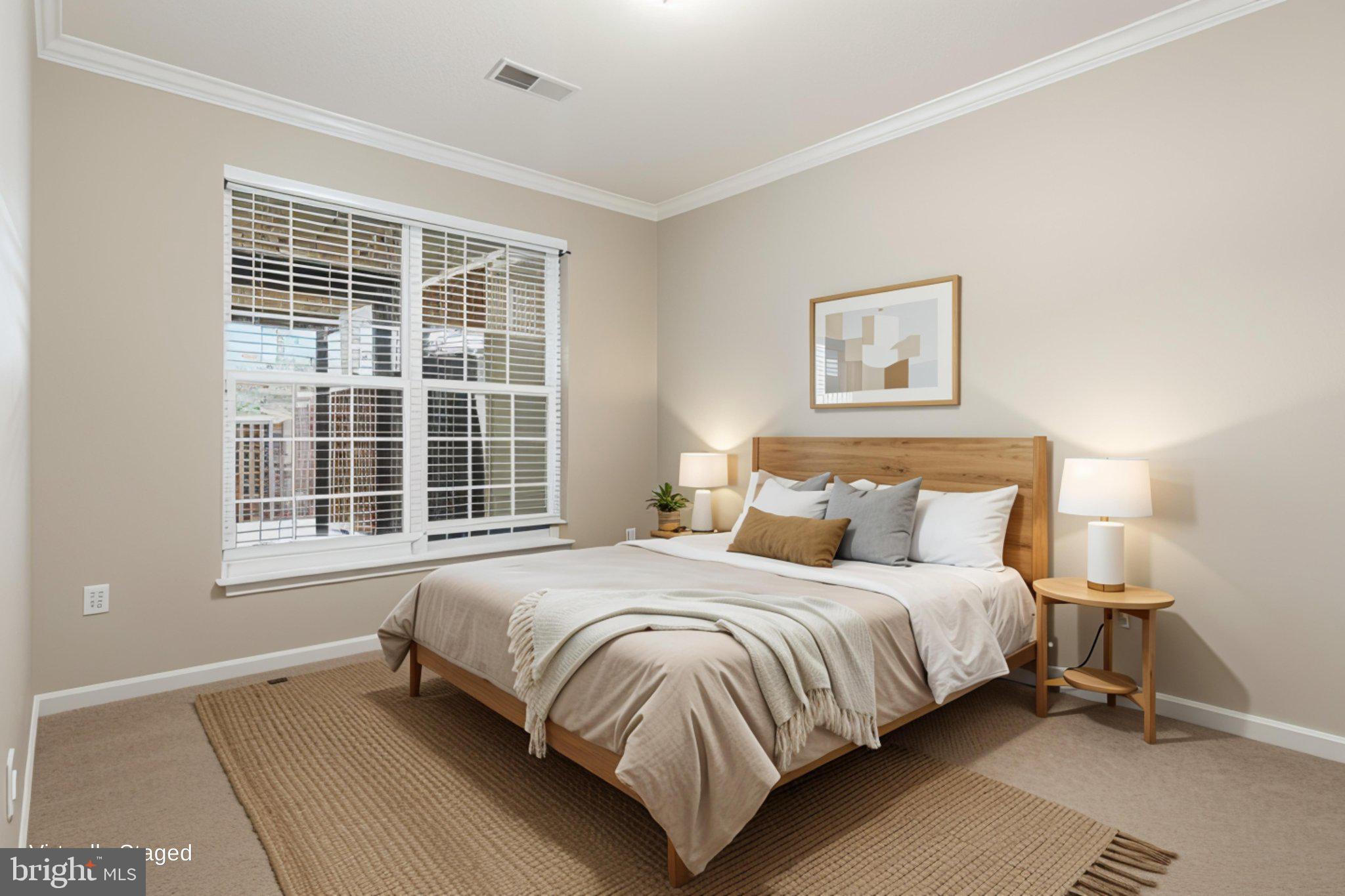 SQUIRREL HILL - Residential