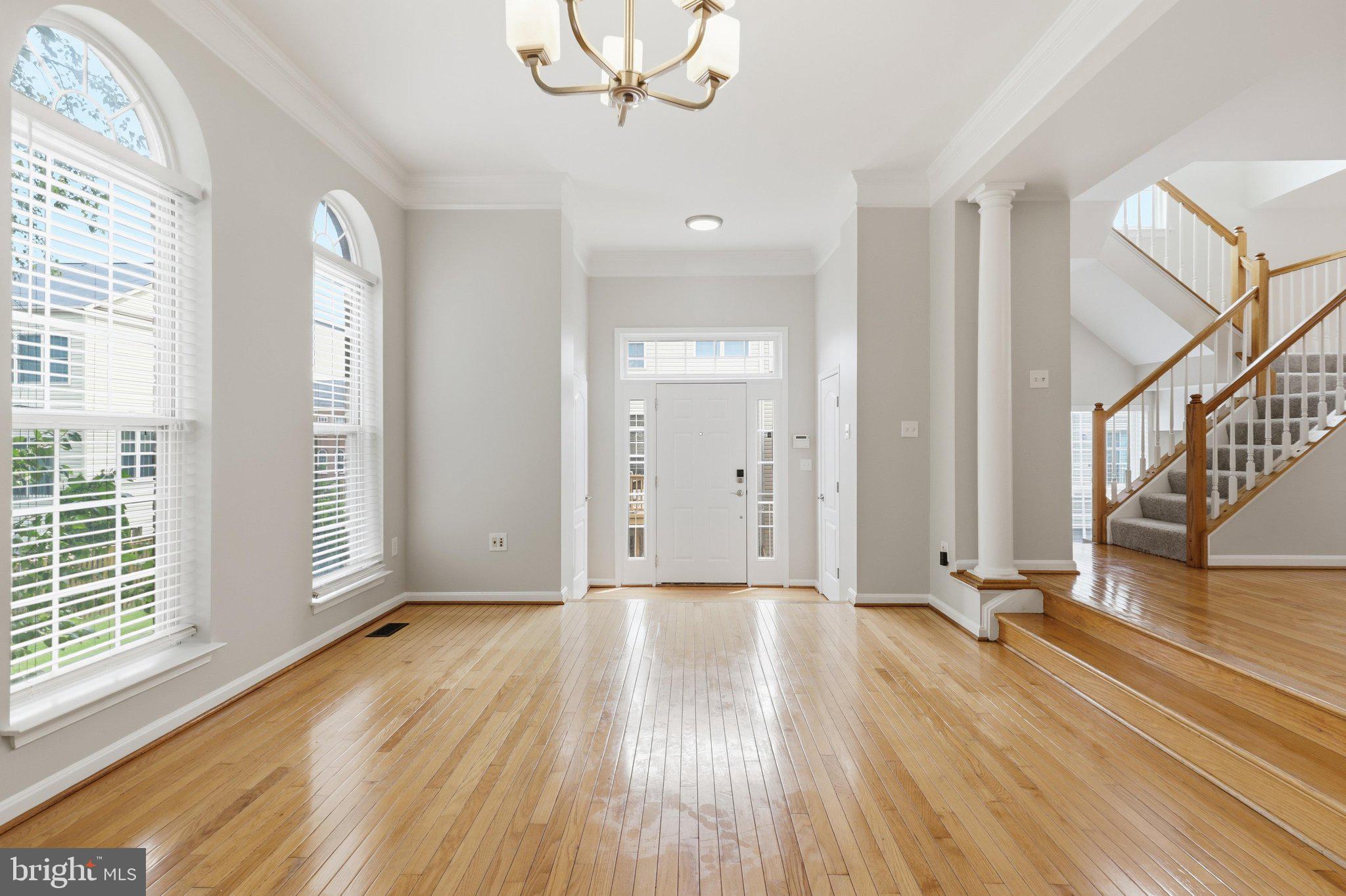 SQUIRREL HILL - Residential