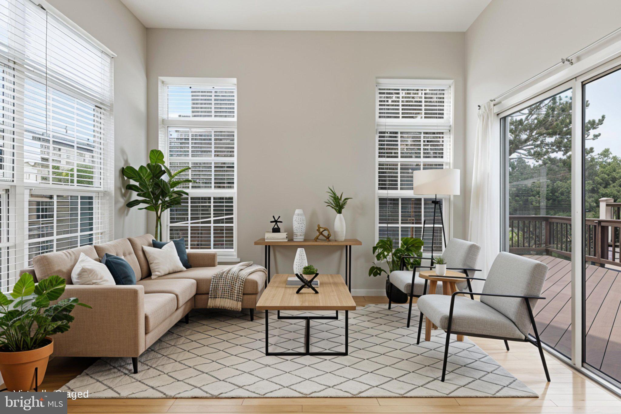 SQUIRREL HILL - Residential
