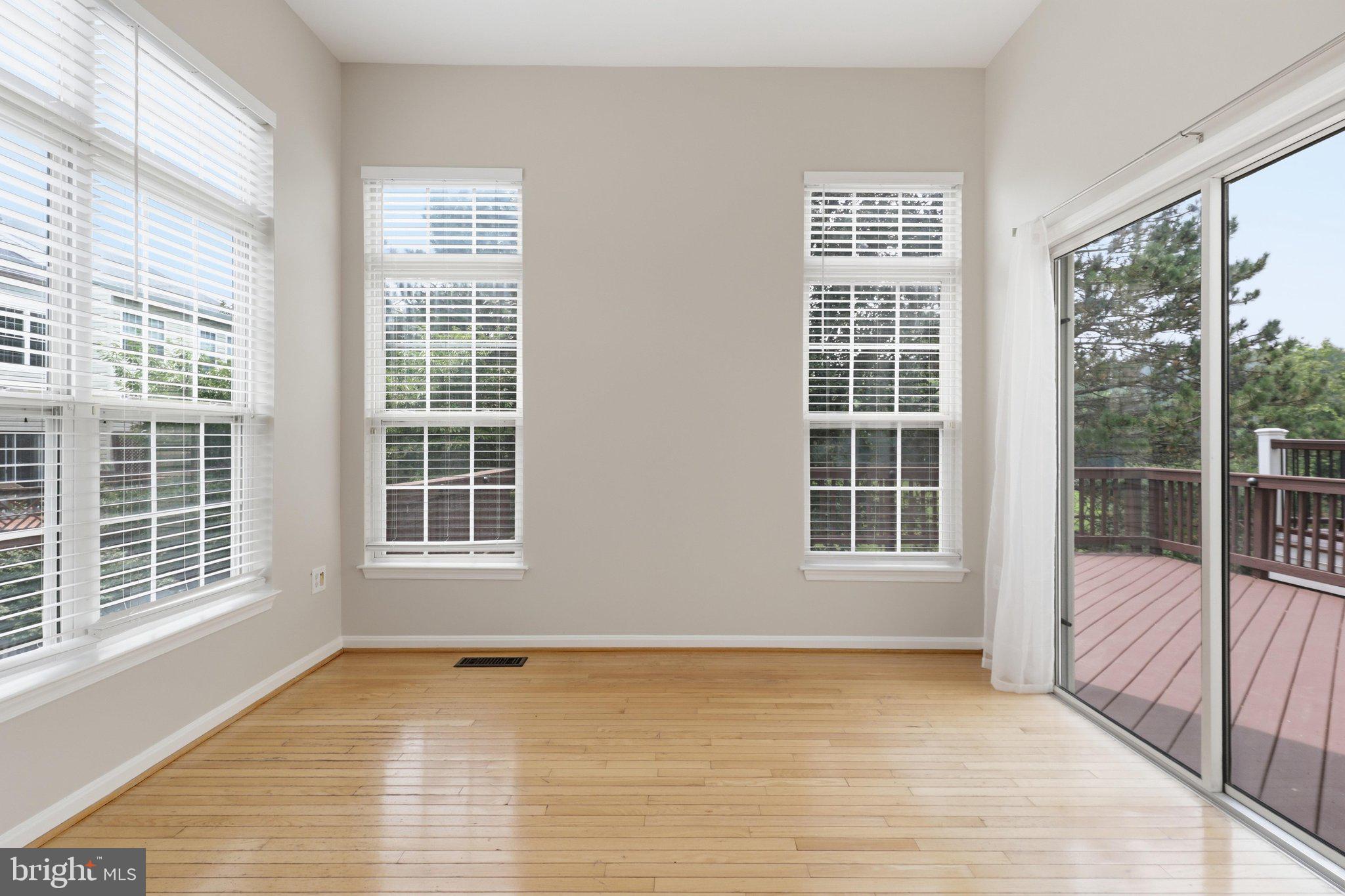 SQUIRREL HILL - Residential