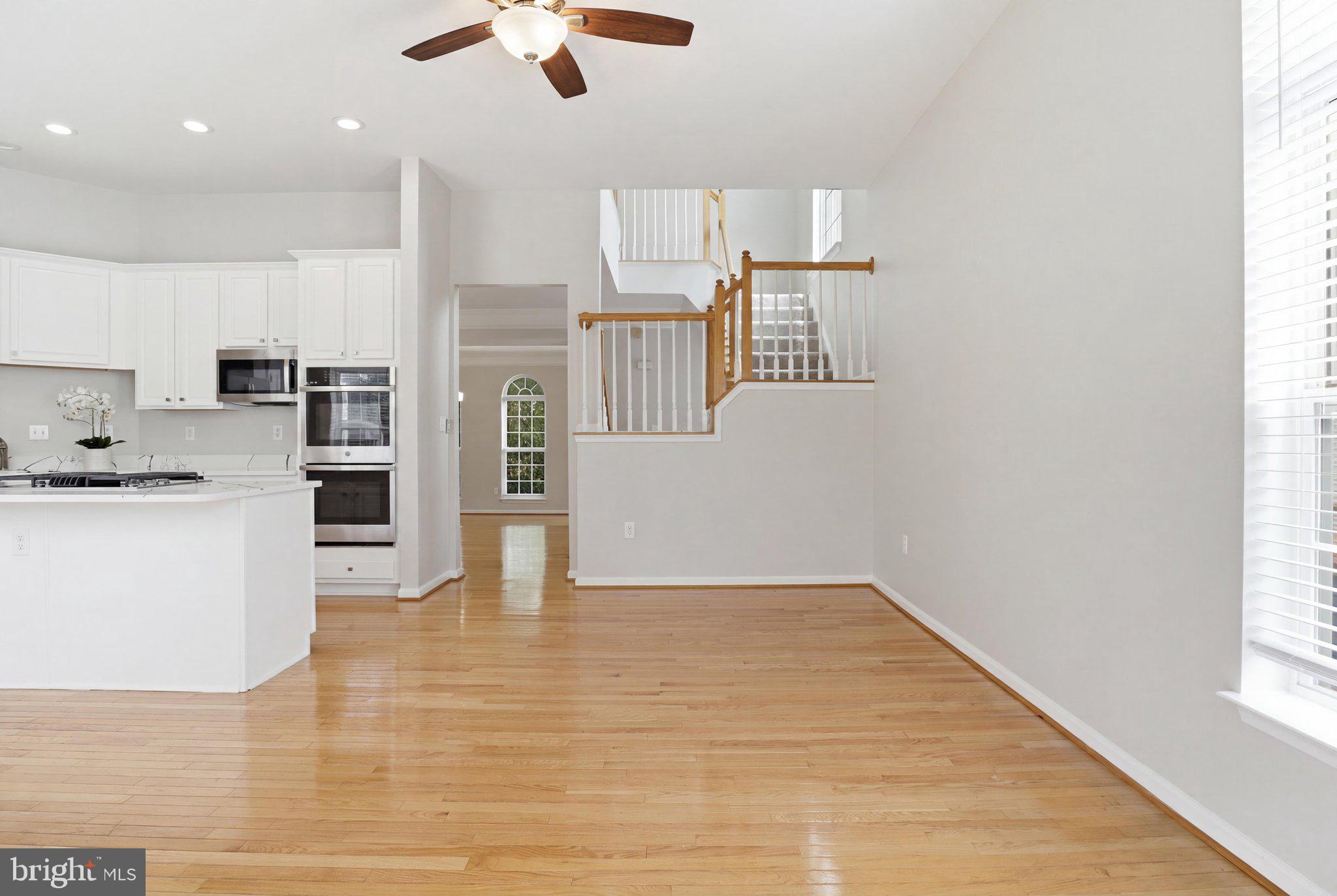 SQUIRREL HILL - Residential