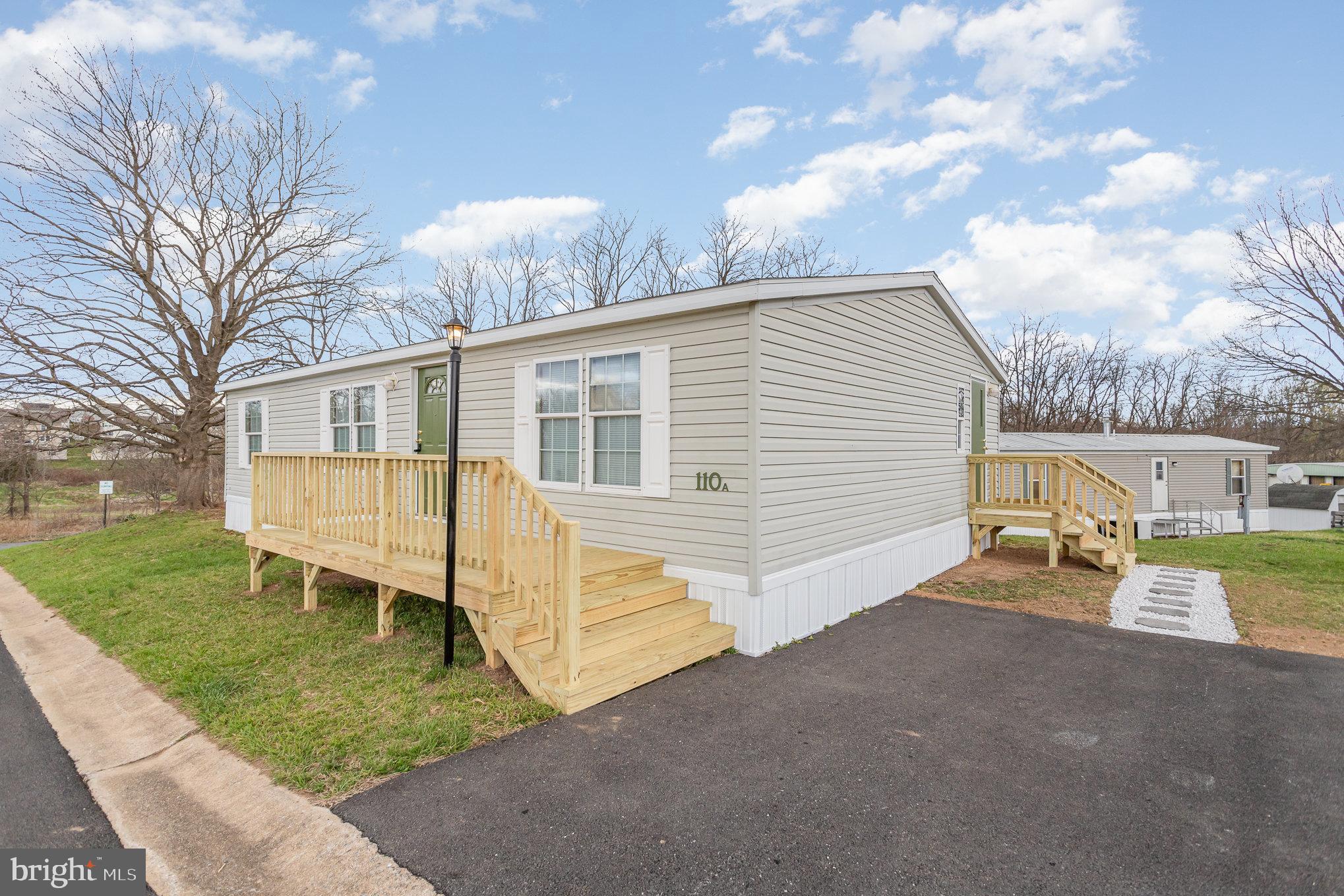 THUNDERBIRD TERRACE - Residential