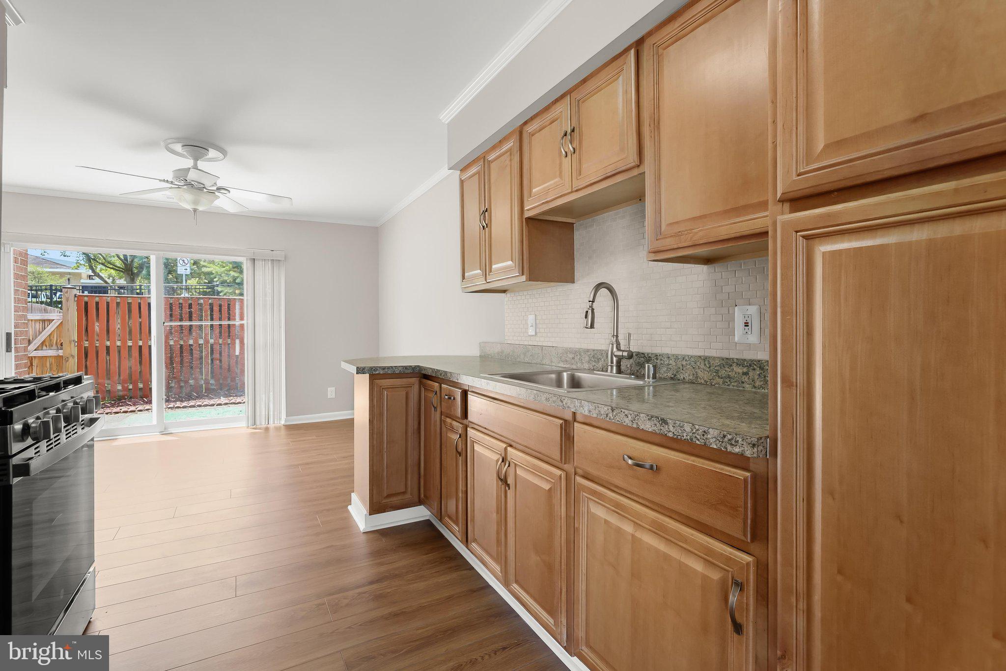 VILLAGE OF WILDE LAKE - Residential
