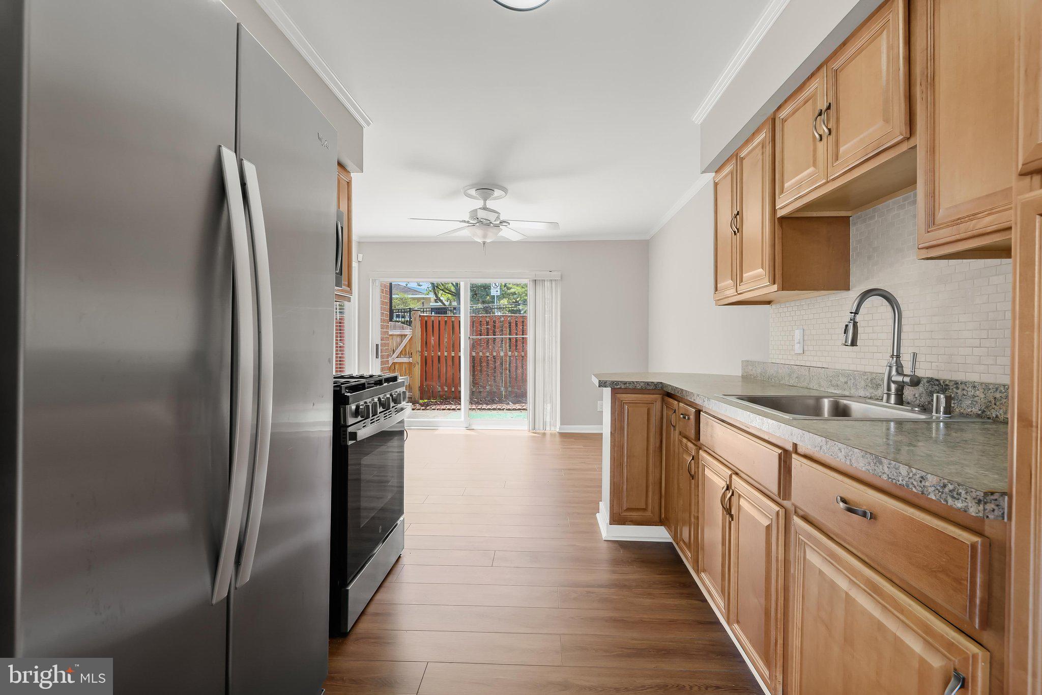 VILLAGE OF WILDE LAKE - Residential
