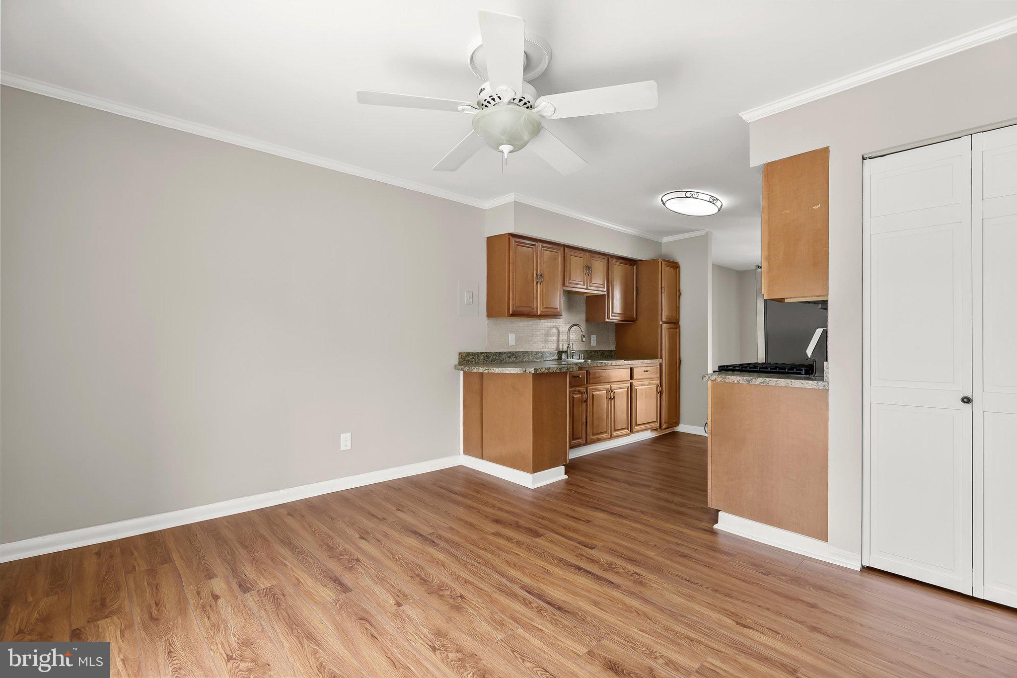 VILLAGE OF WILDE LAKE - Residential