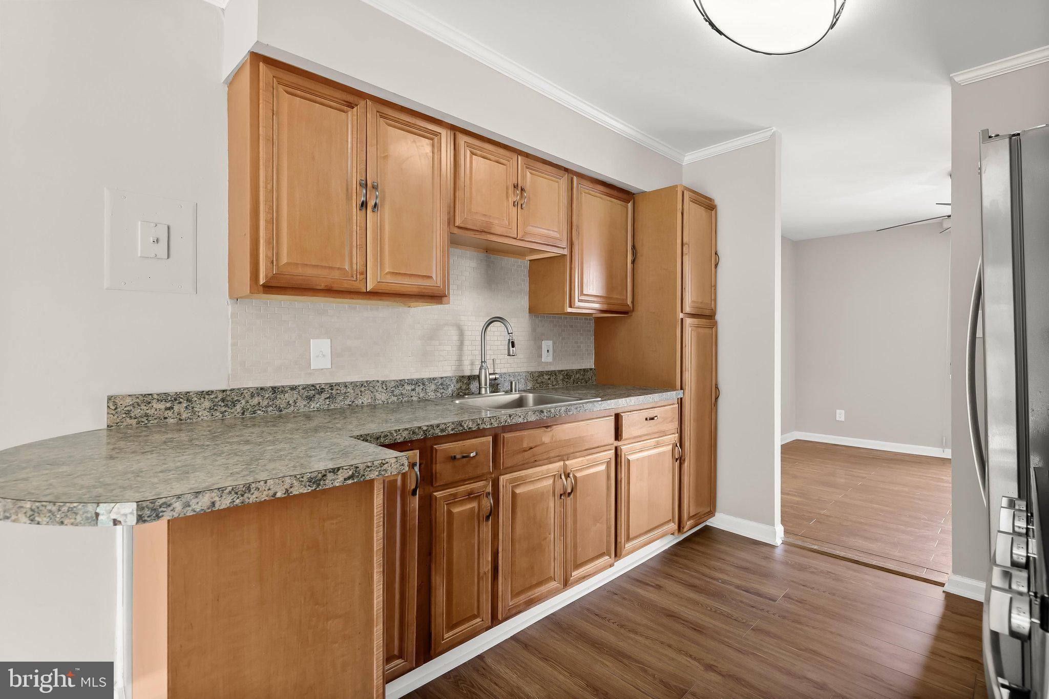 VILLAGE OF WILDE LAKE - Residential