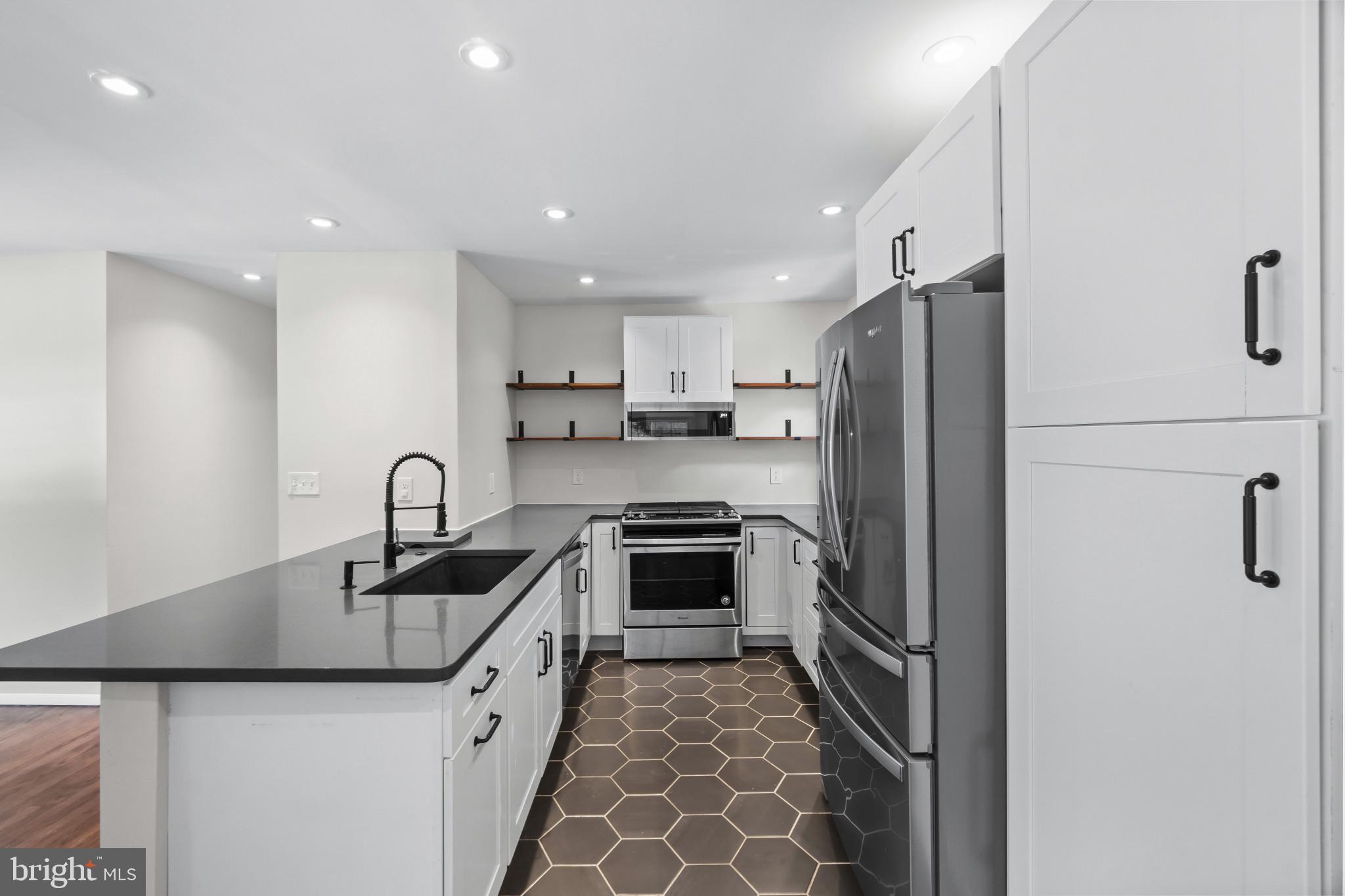 TOLLGATE - Residential