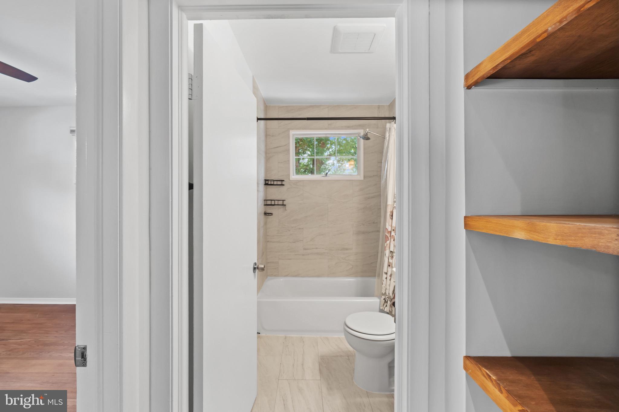 TOLLGATE - Residential