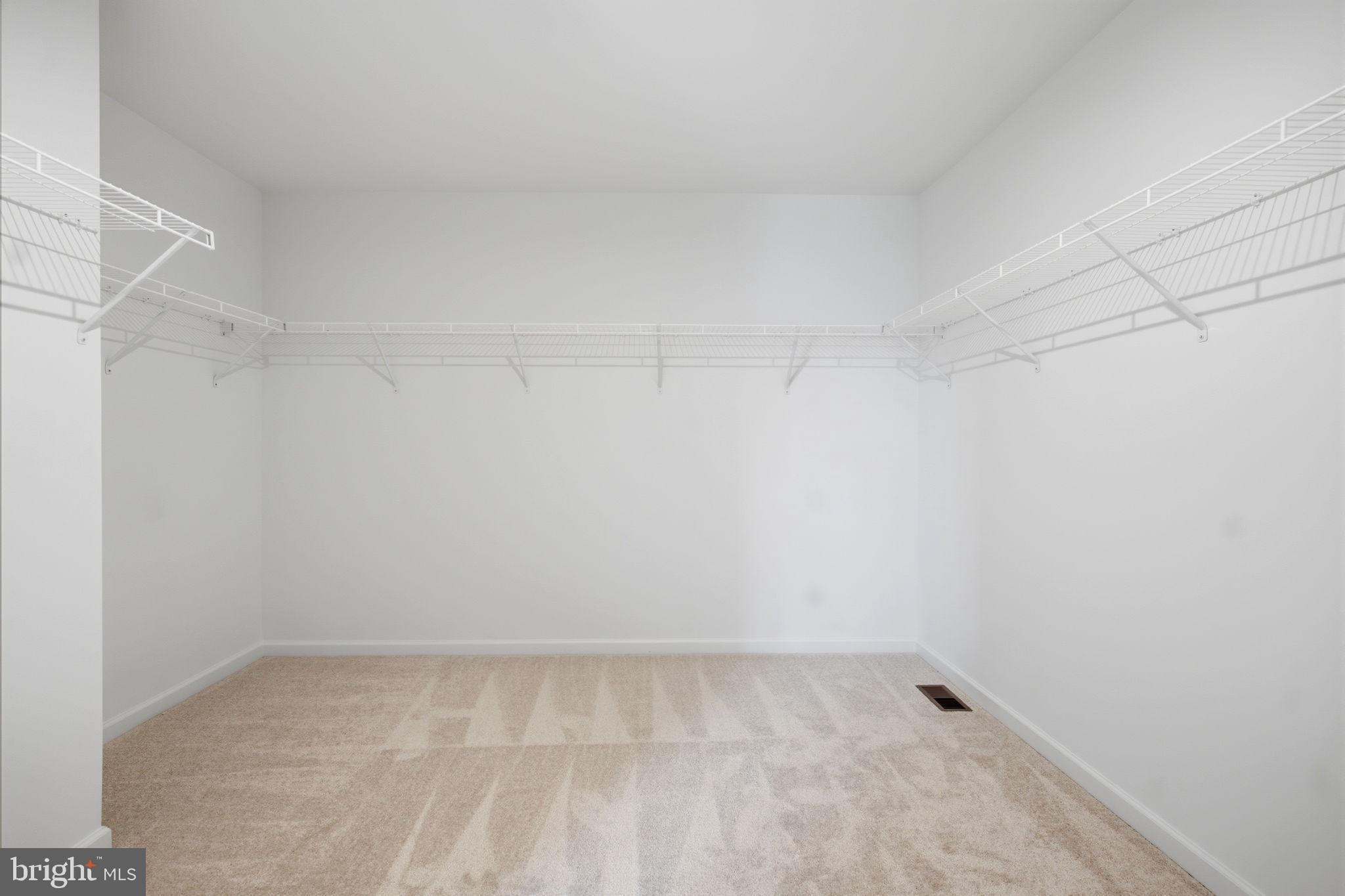 HUNTFIELD - Residential