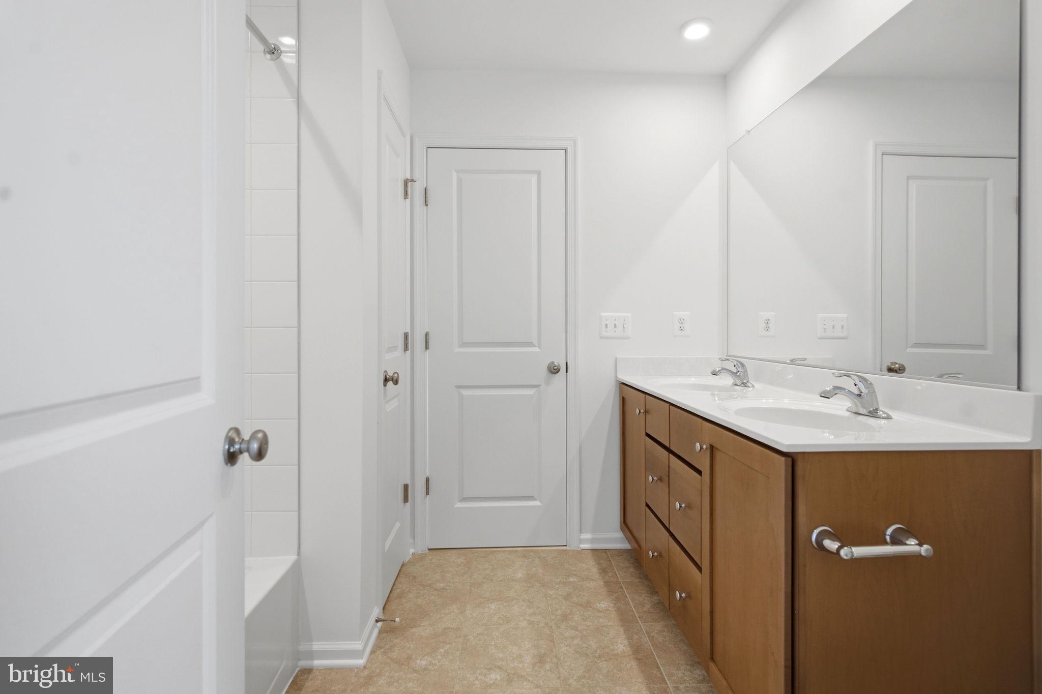 HUNTFIELD - Residential