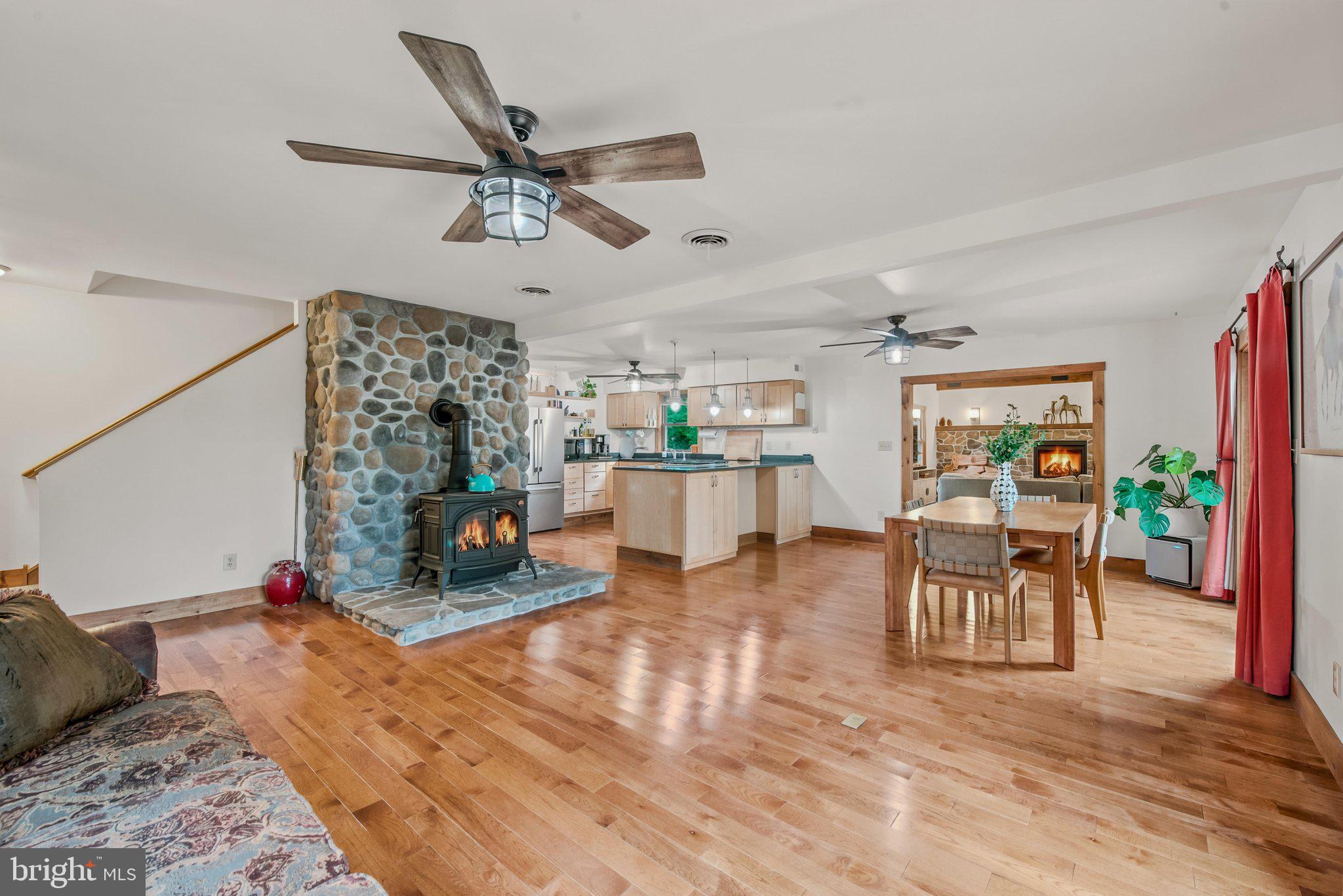 OLD MILL MANOR - Residential