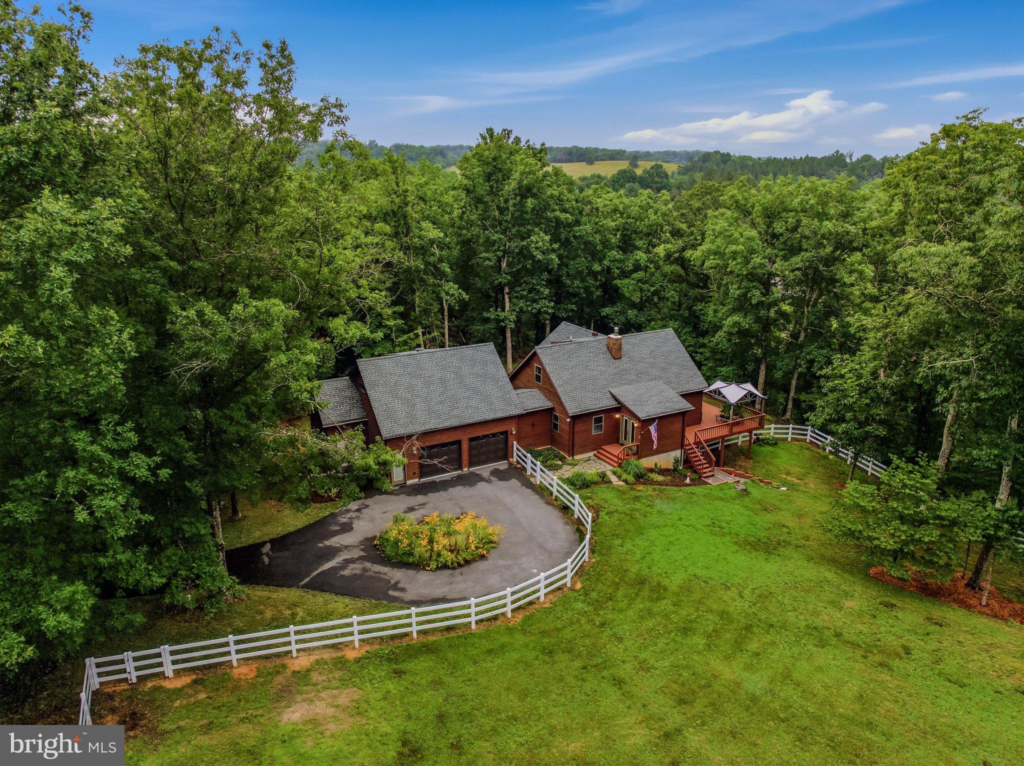 OLD MILL MANOR - Residential