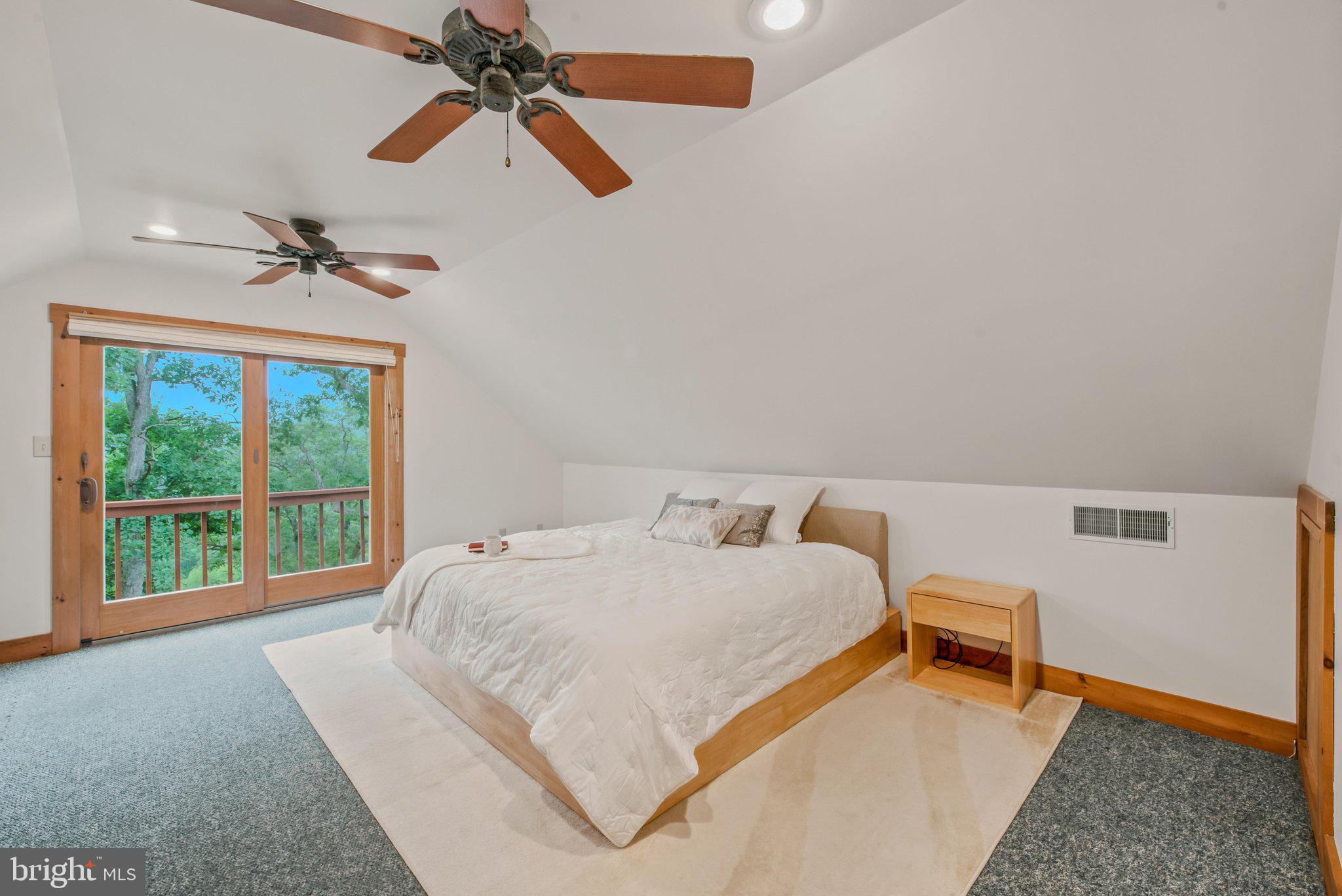 OLD MILL MANOR - Residential