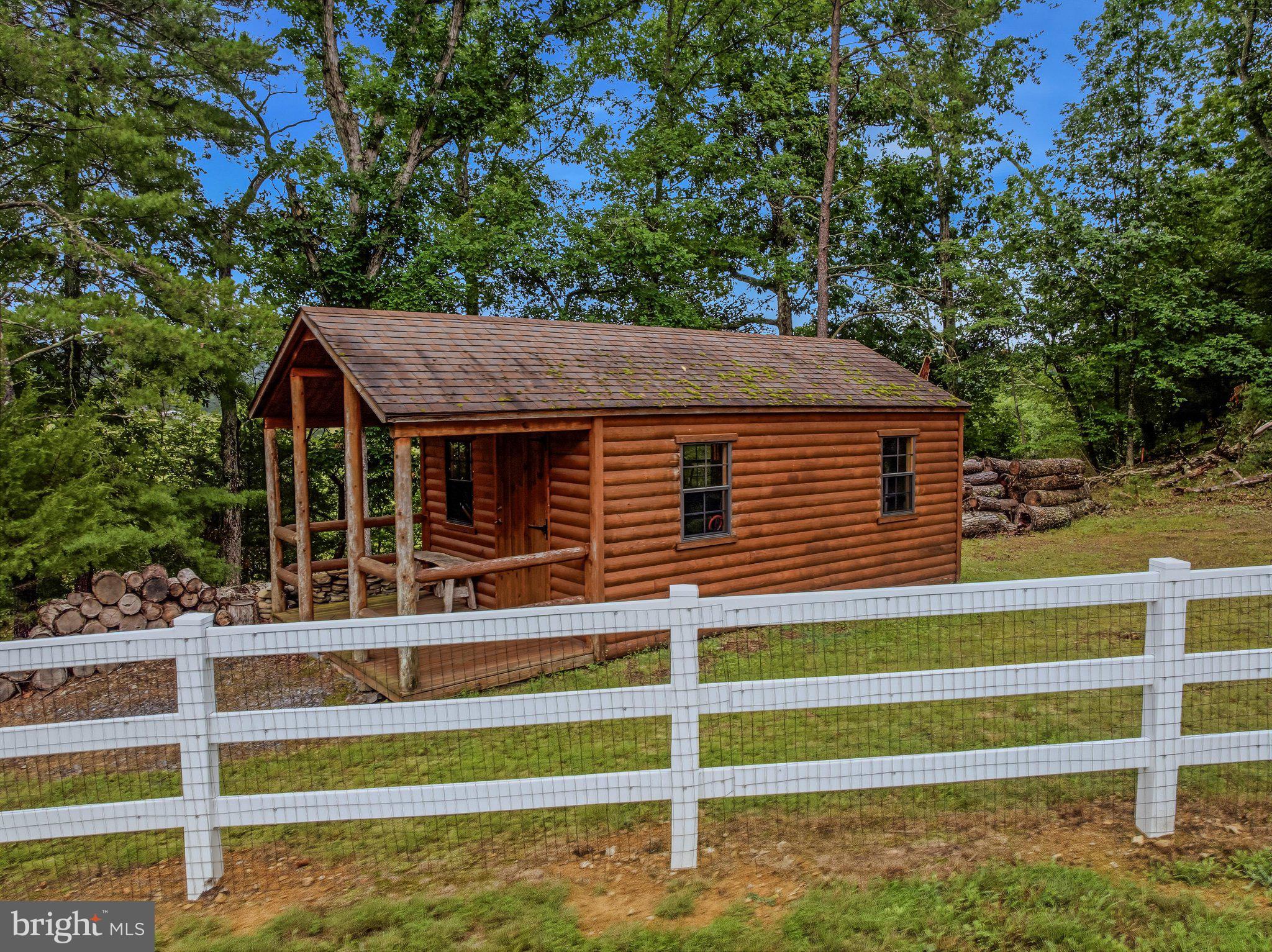 OLD MILL MANOR - Residential