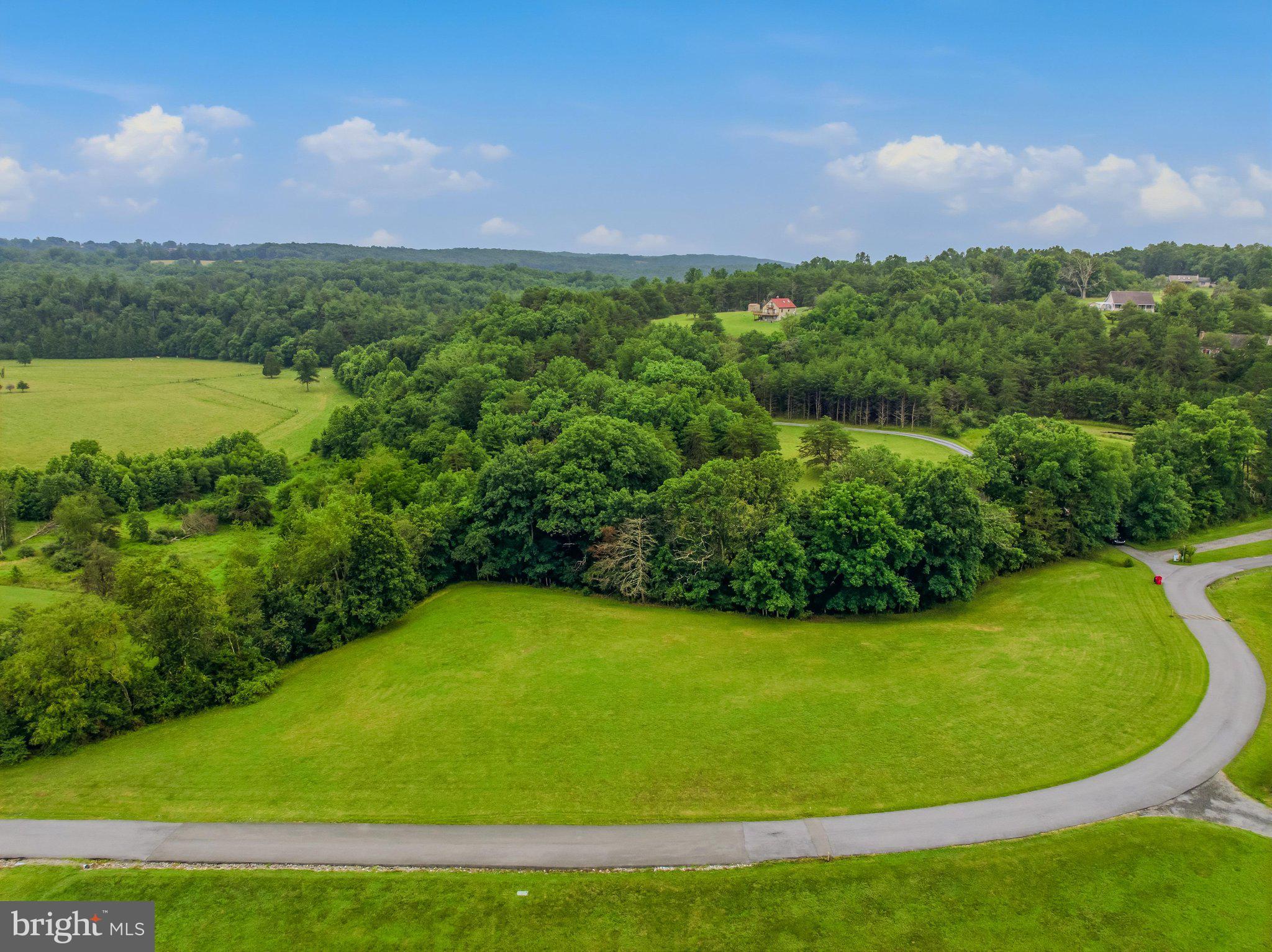 OLD MILL MANOR - Residential