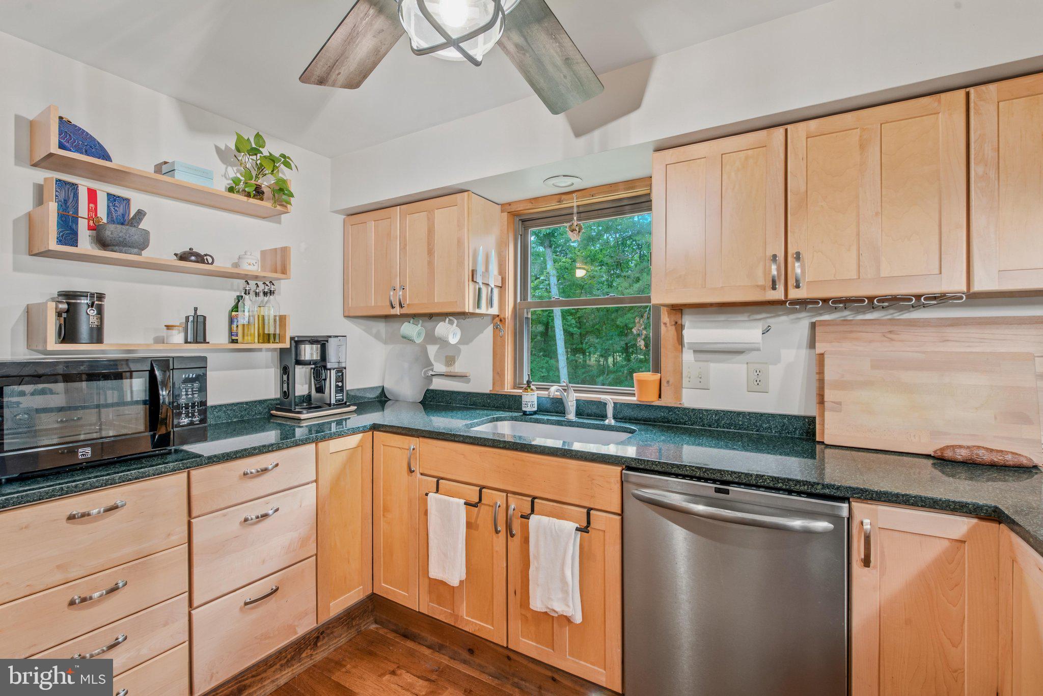 OLD MILL MANOR - Residential