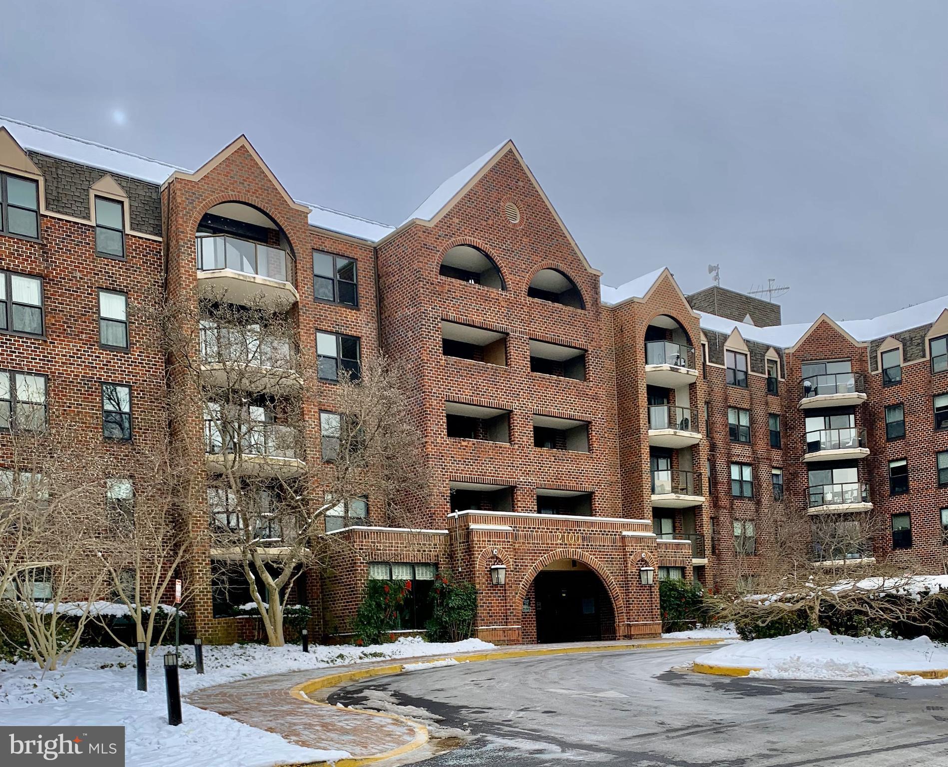 ASTORIA CONDOMINIUM - Residential