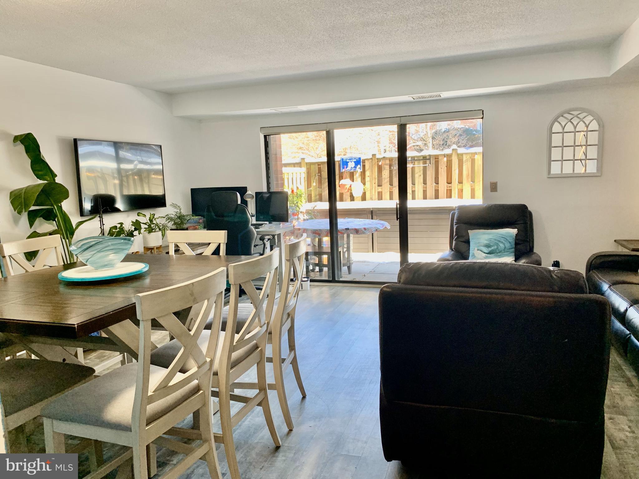 ASTORIA CONDOMINIUM - Residential