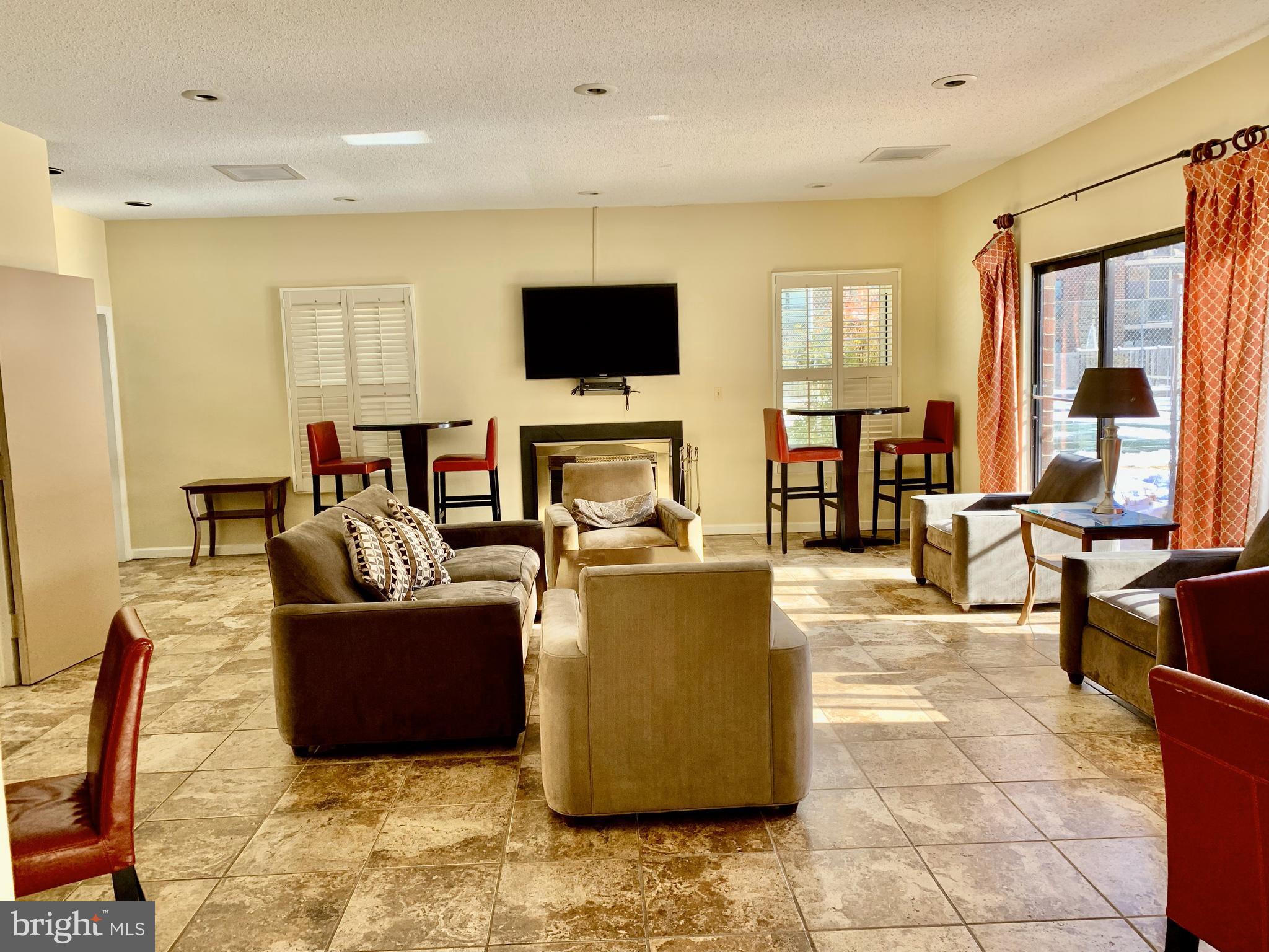 ASTORIA CONDOMINIUM - Residential