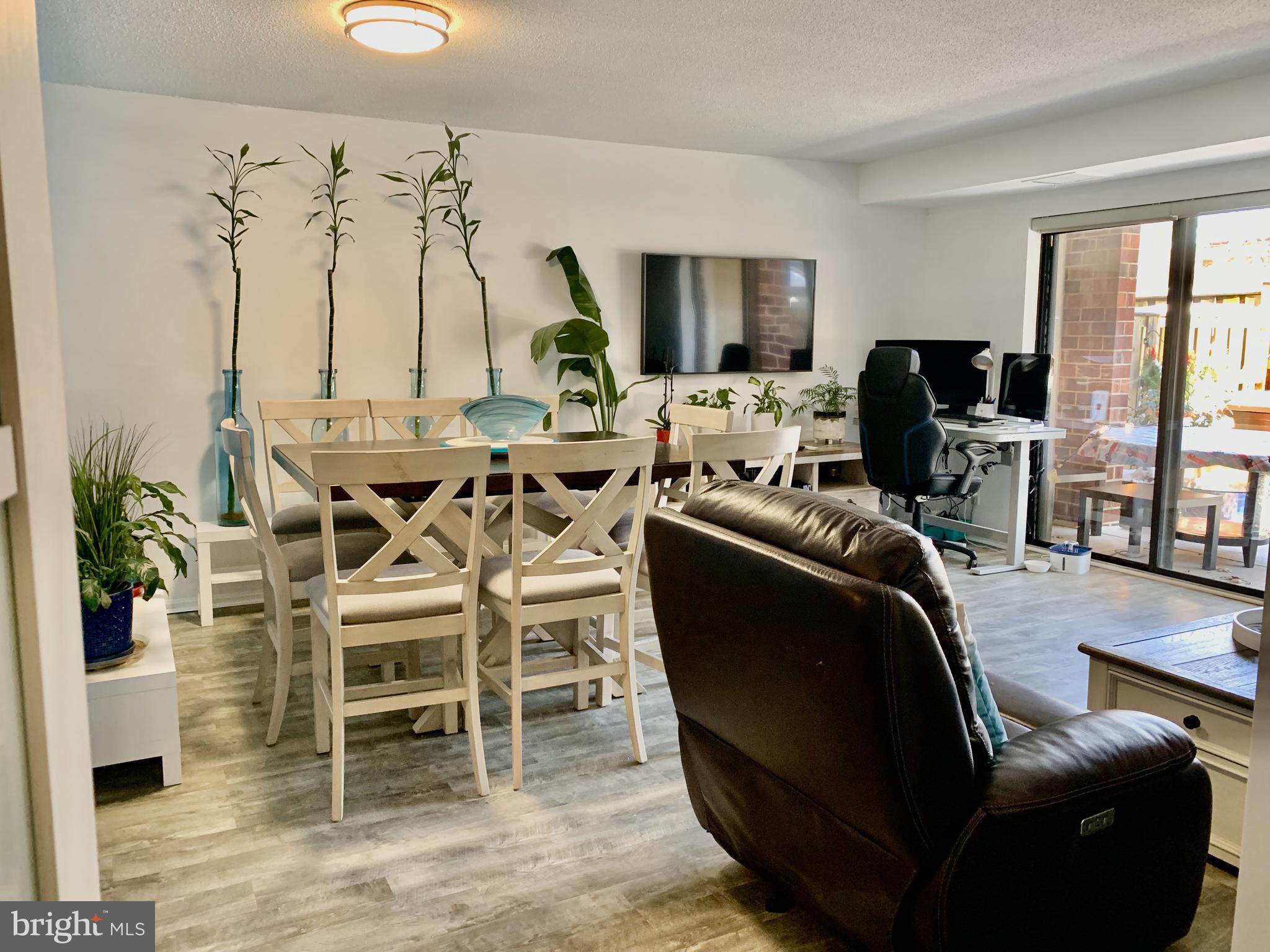 ASTORIA CONDOMINIUM - Residential
