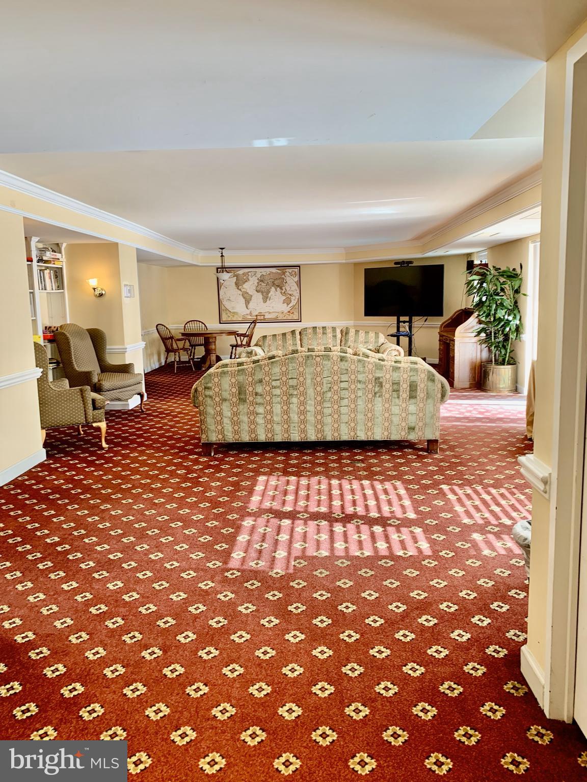ASTORIA CONDOMINIUM - Residential