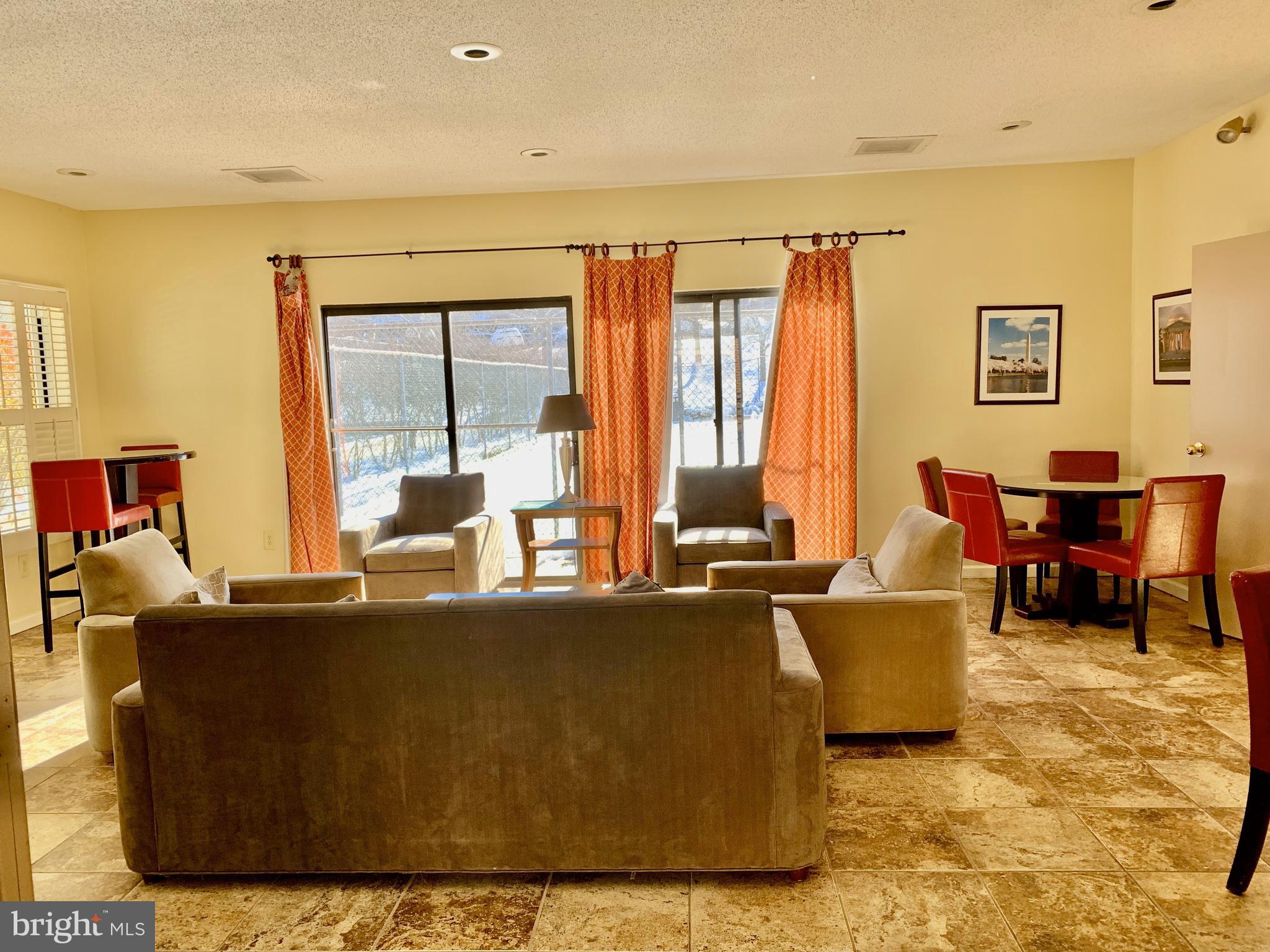 ASTORIA CONDOMINIUM - Residential
