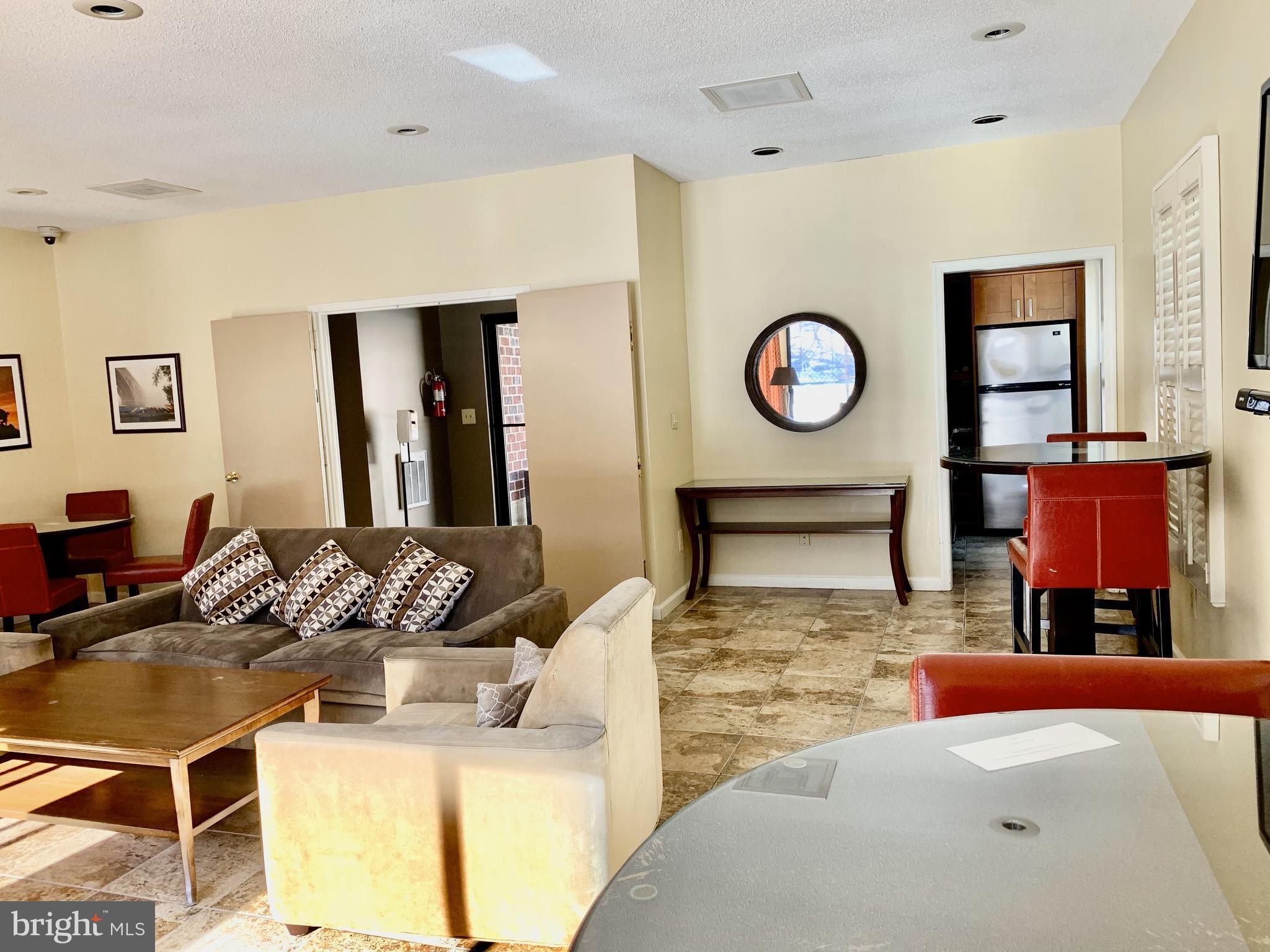 ASTORIA CONDOMINIUM - Residential